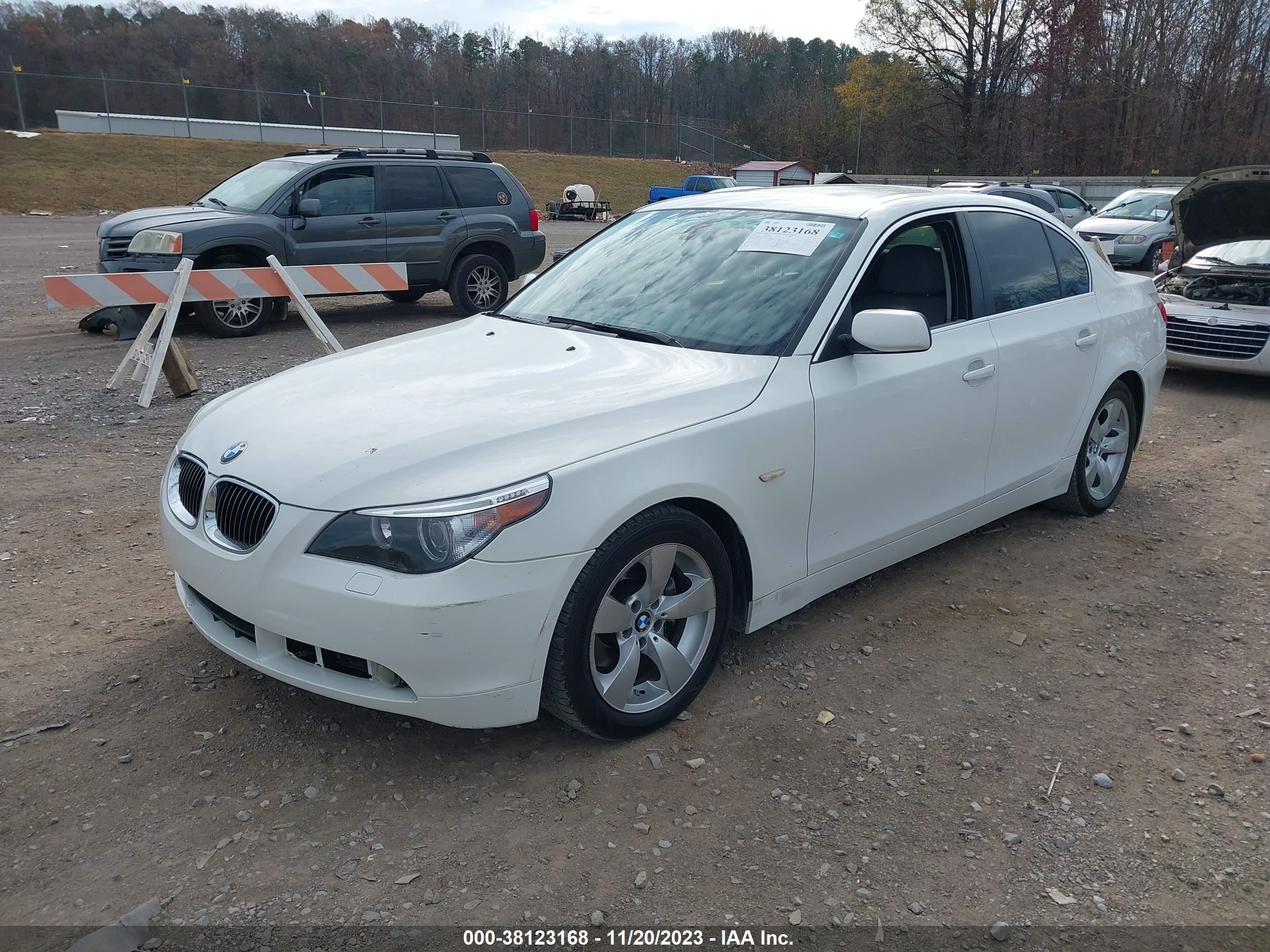 Photo 1 VIN: WBANE73597CM46984 - BMW 5ER 