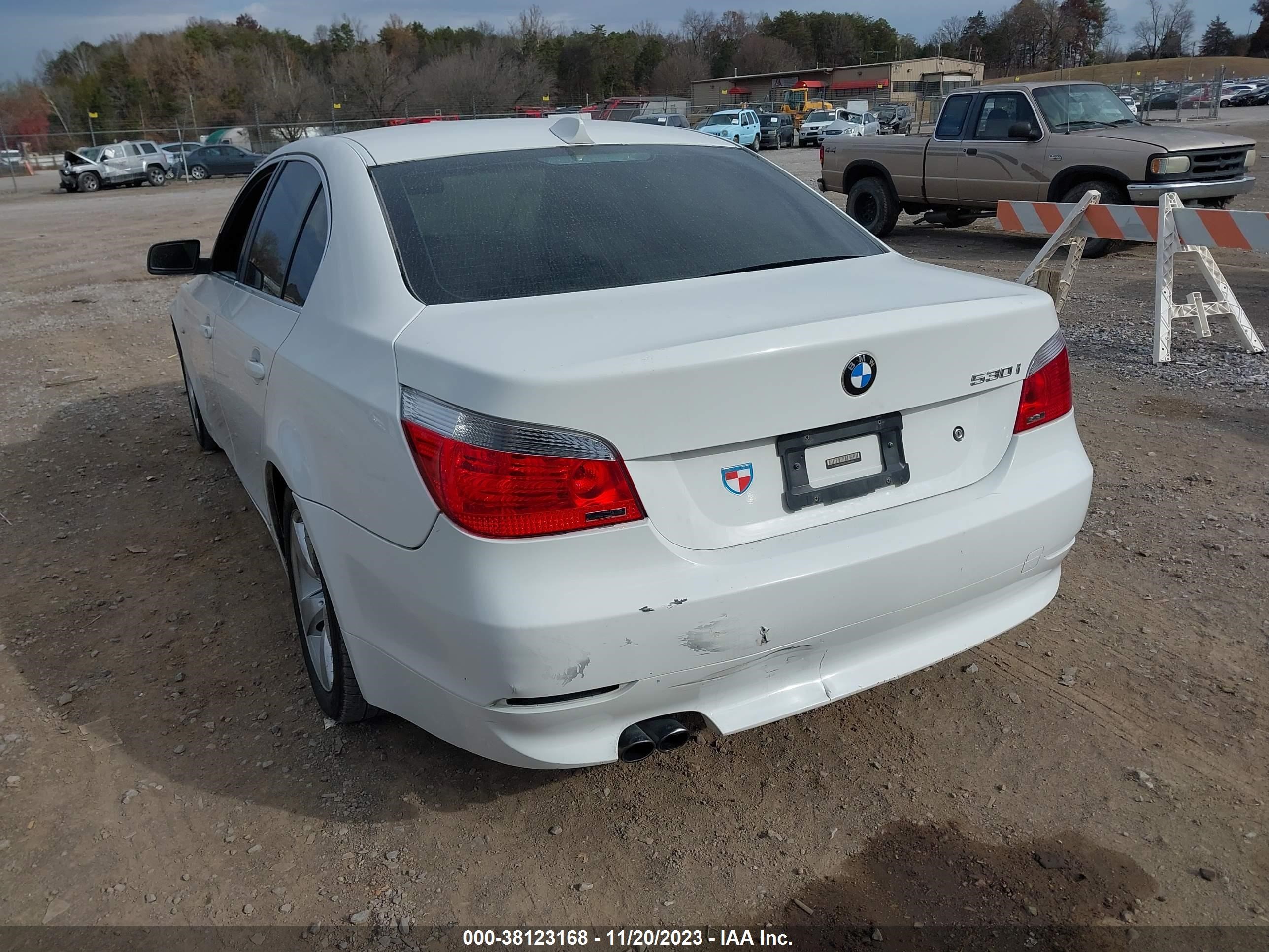 Photo 11 VIN: WBANE73597CM46984 - BMW 5ER 