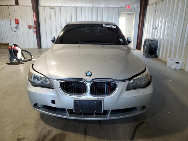 Photo 4 VIN: WBANF33506CS34852 - BMW 5 SERIES 