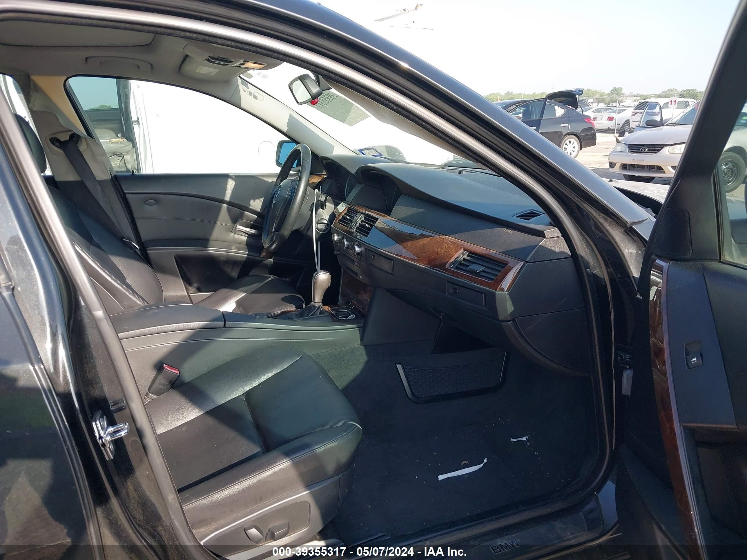 Photo 4 VIN: WBANF33507CS41642 - BMW 5ER 