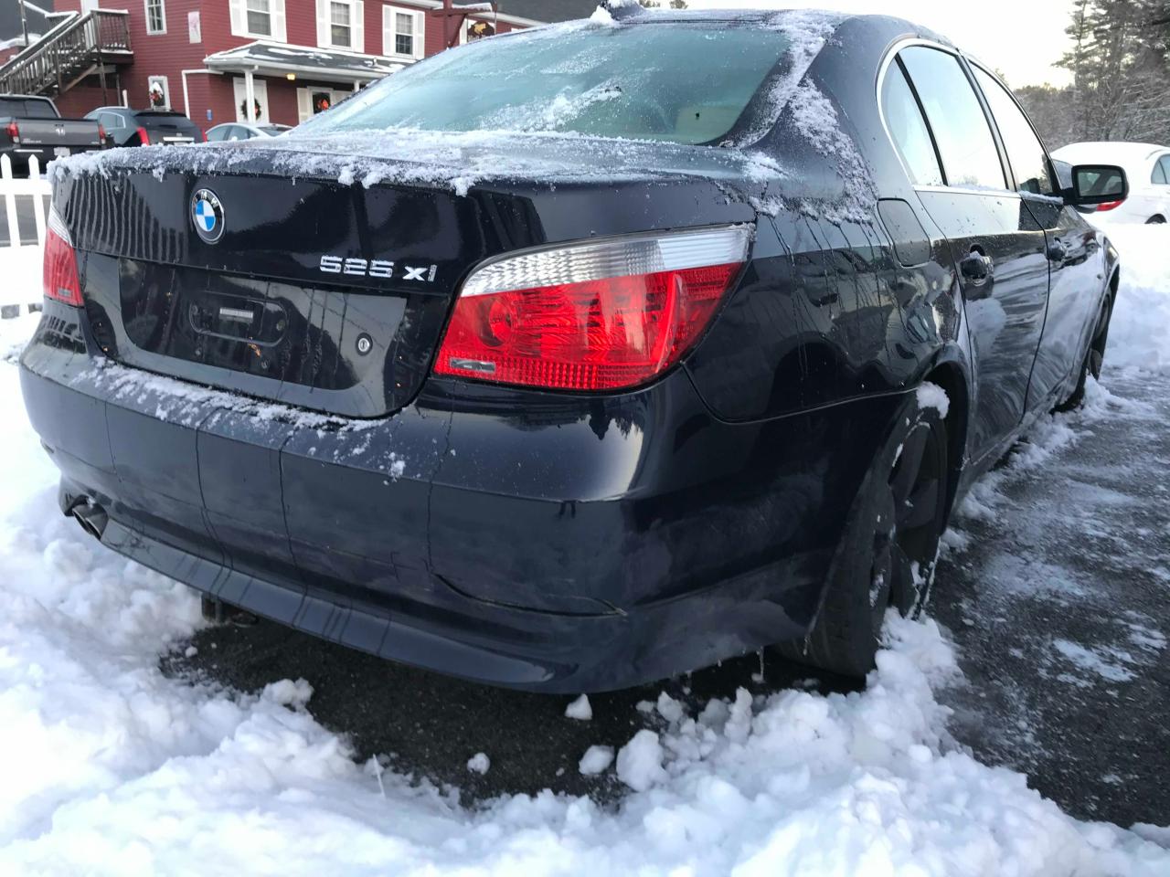 Photo 3 VIN: WBANF33517CS41522 - BMW 525 XI 