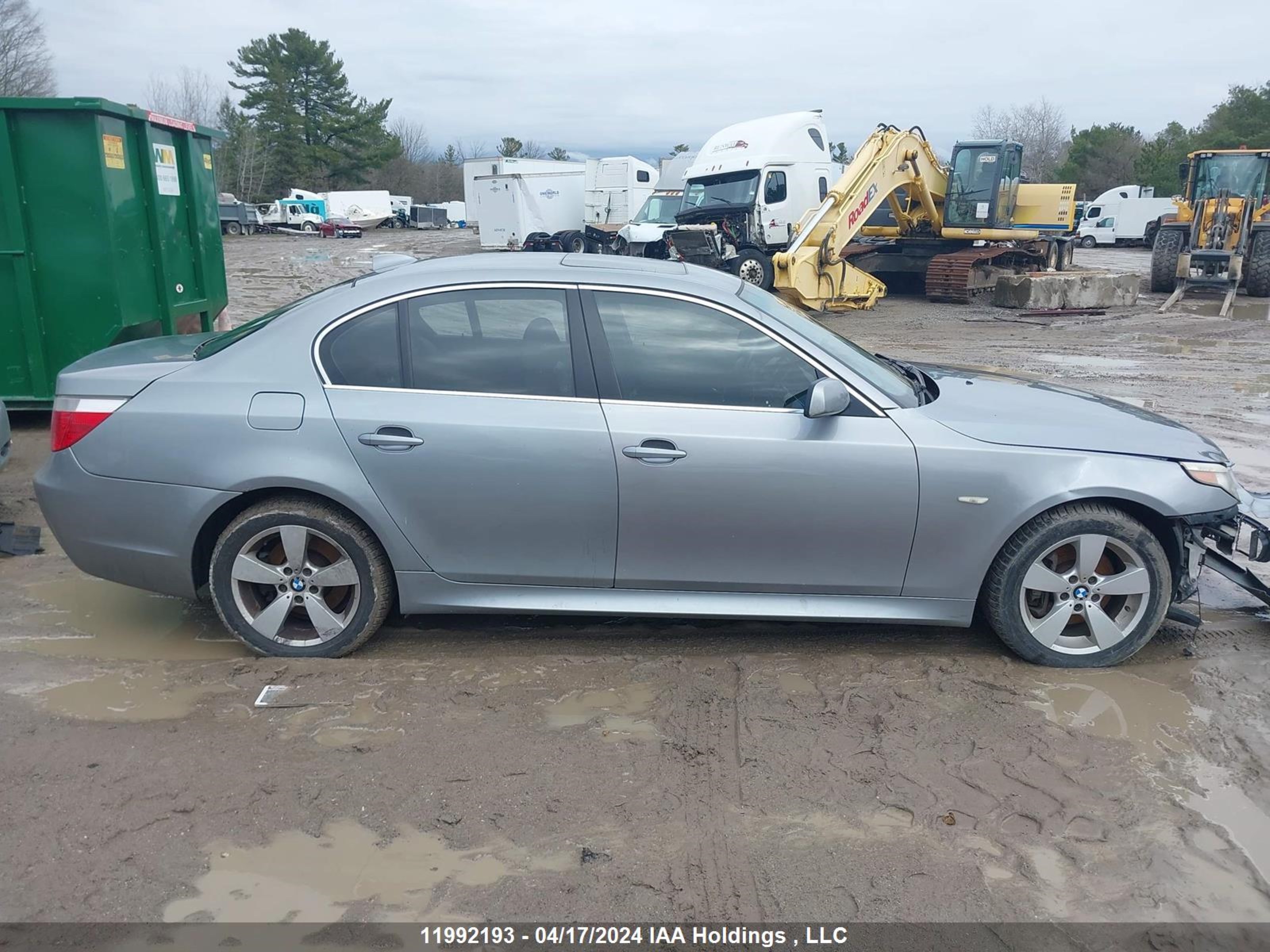 Photo 13 VIN: WBANF33527CS41903 - BMW 5ER 