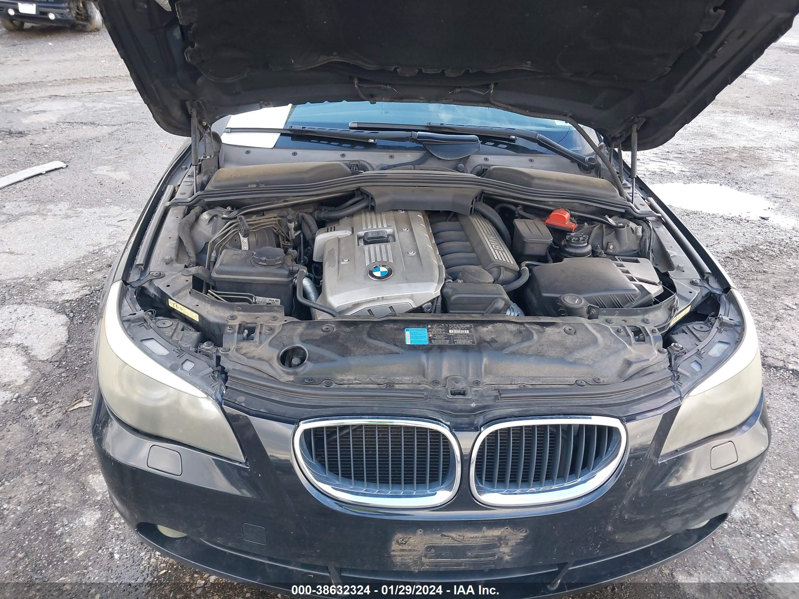 Photo 9 VIN: WBANF33536B999026 - BMW 5ER 