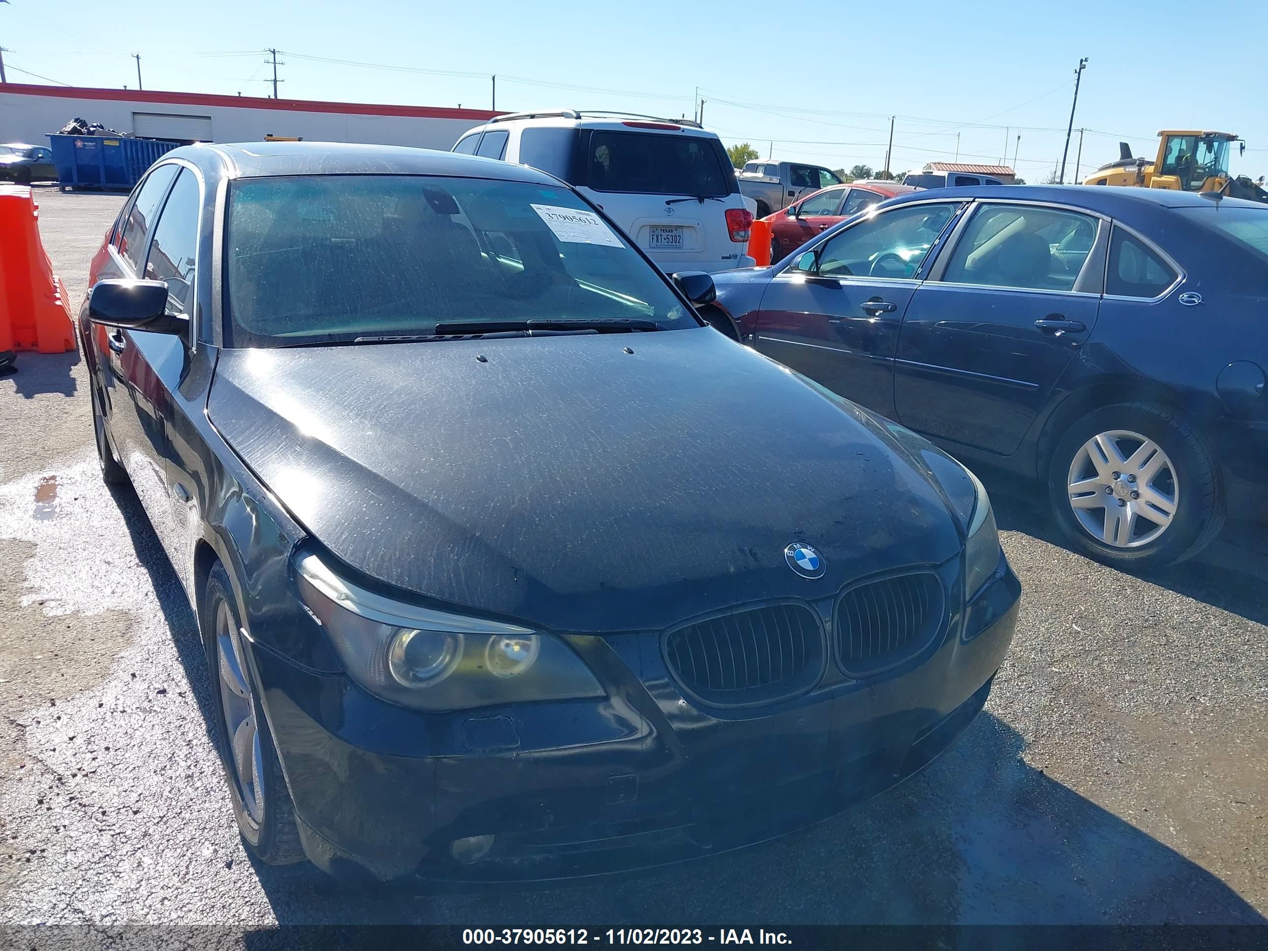 Photo 0 VIN: WBANF33547CS41417 - BMW 5ER 