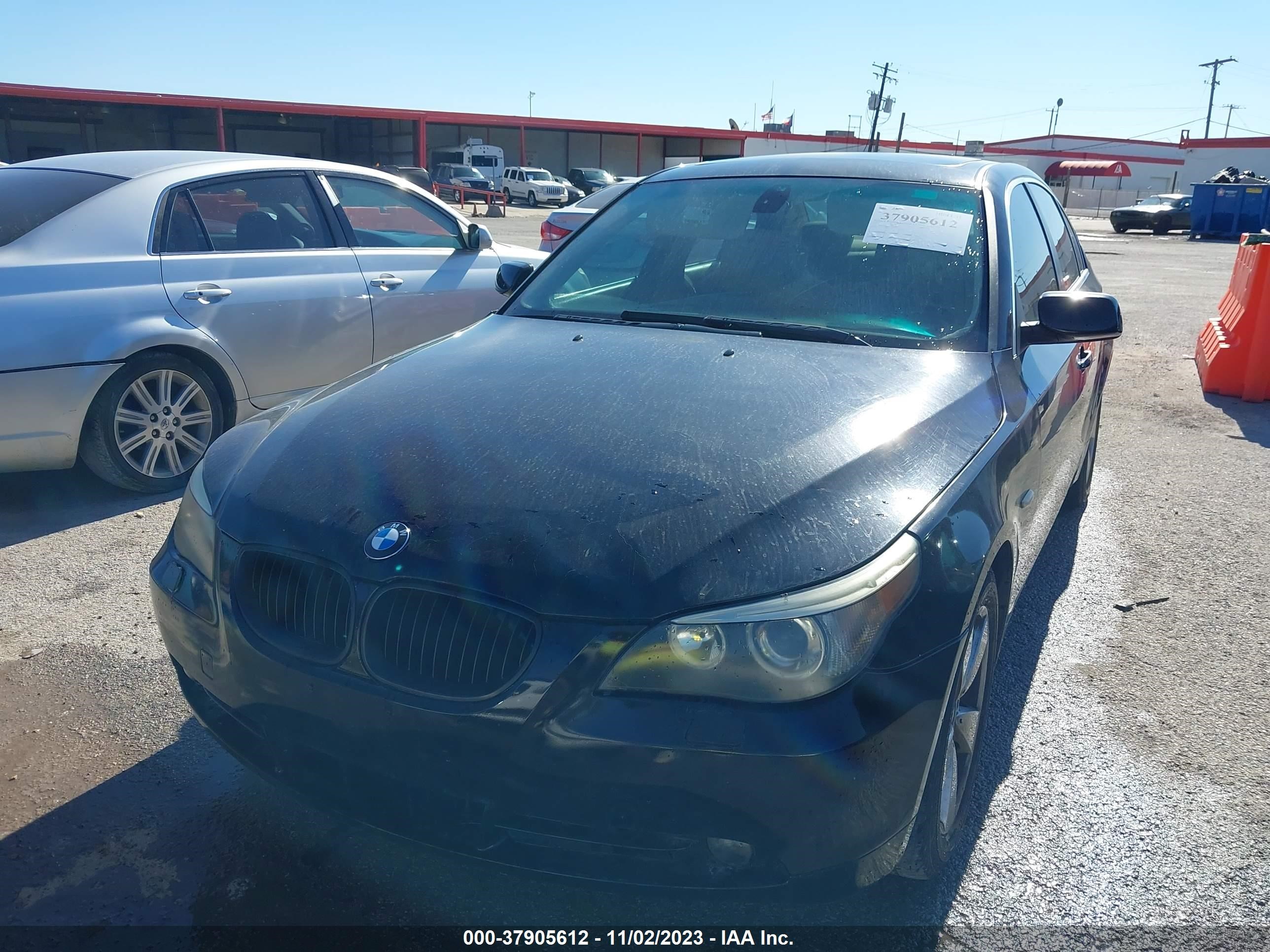 Photo 1 VIN: WBANF33547CS41417 - BMW 5ER 