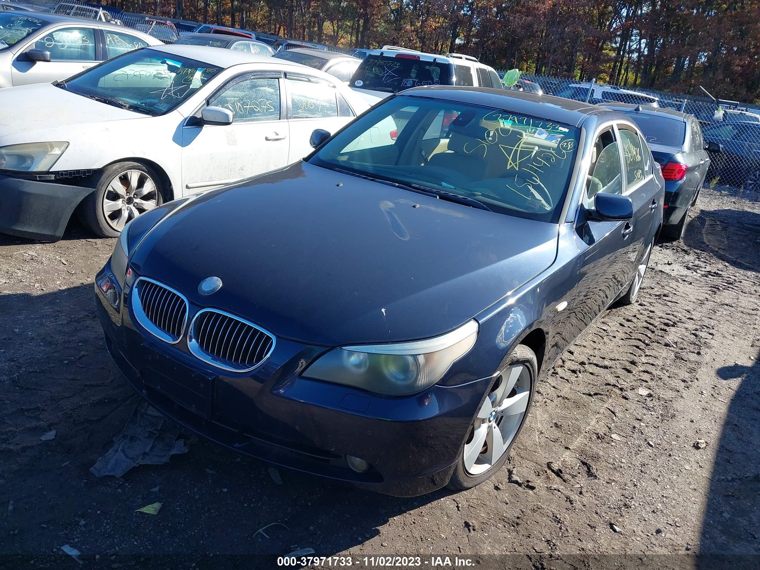 Photo 1 VIN: WBANF33566CS38145 - BMW 5ER 