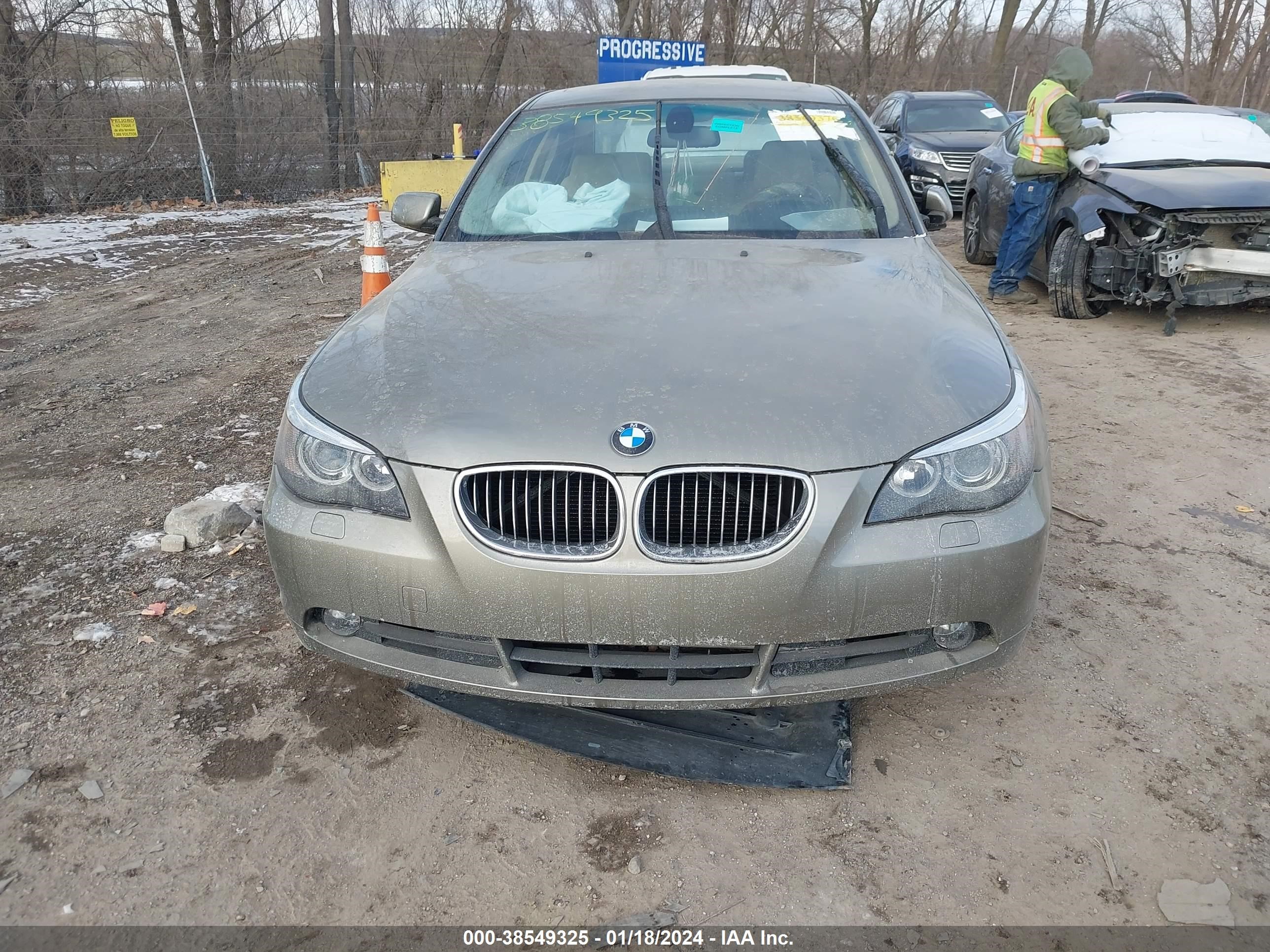 Photo 5 VIN: WBANF335X7CS39235 - BMW 5ER 