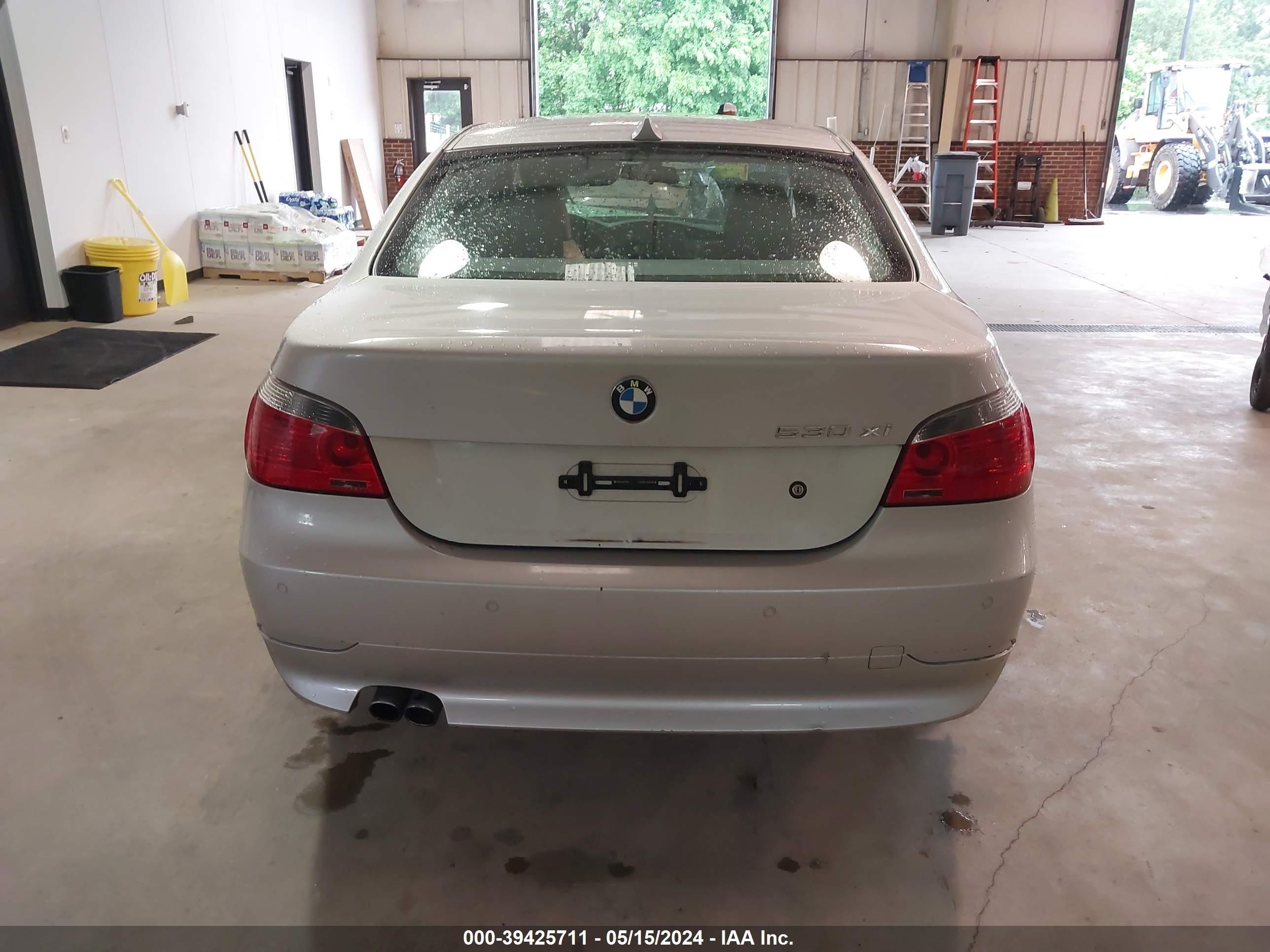 Photo 15 VIN: WBANF73516CC34126 - BMW 5ER 