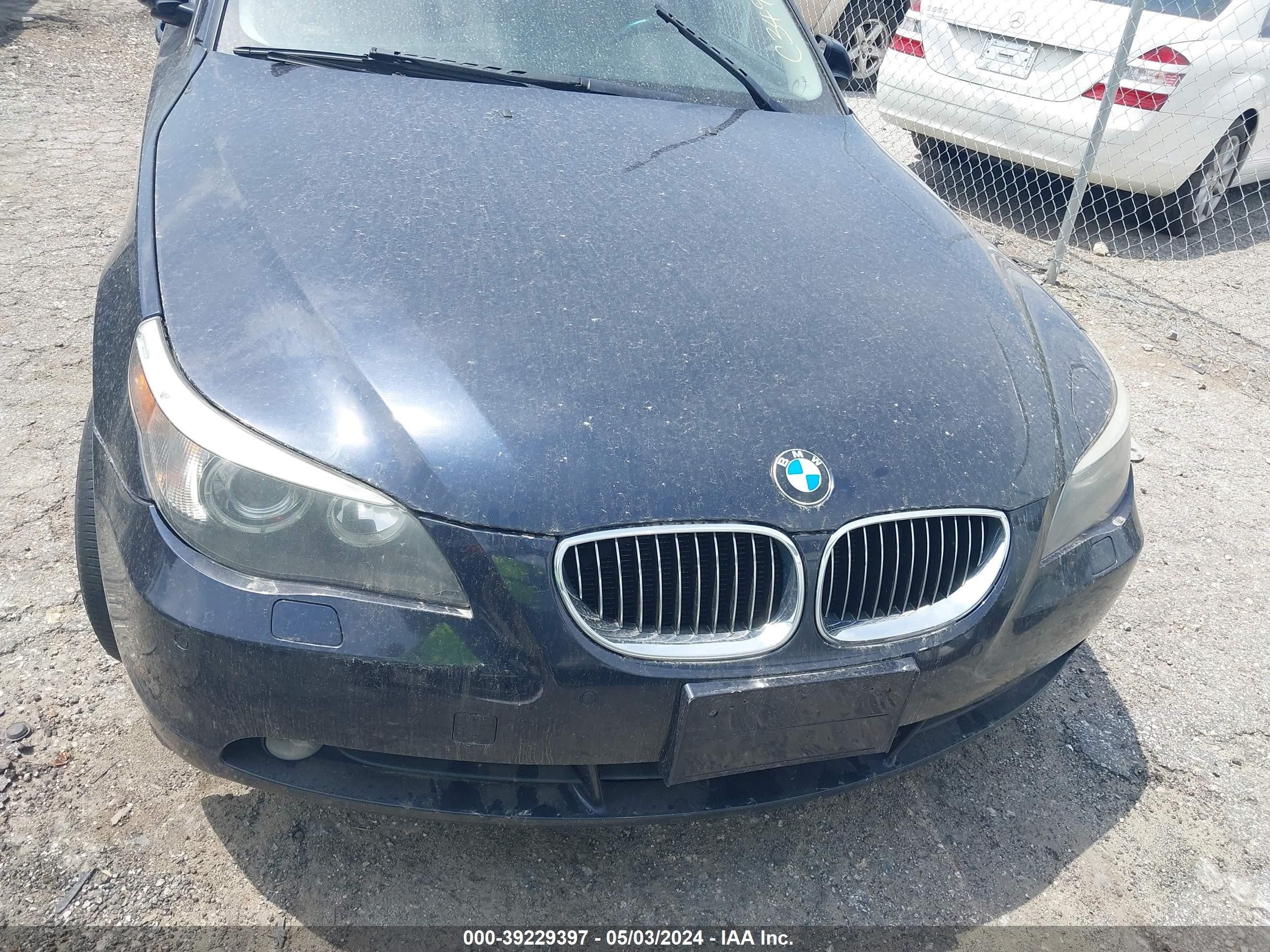 Photo 5 VIN: WBANF73557CC34907 - BMW 5ER 