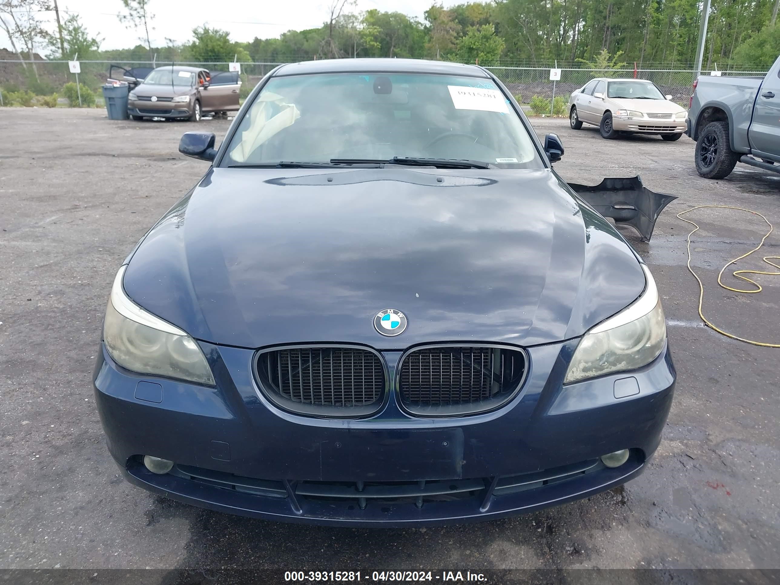 Photo 12 VIN: WBANF73566CG67358 - BMW 5ER 