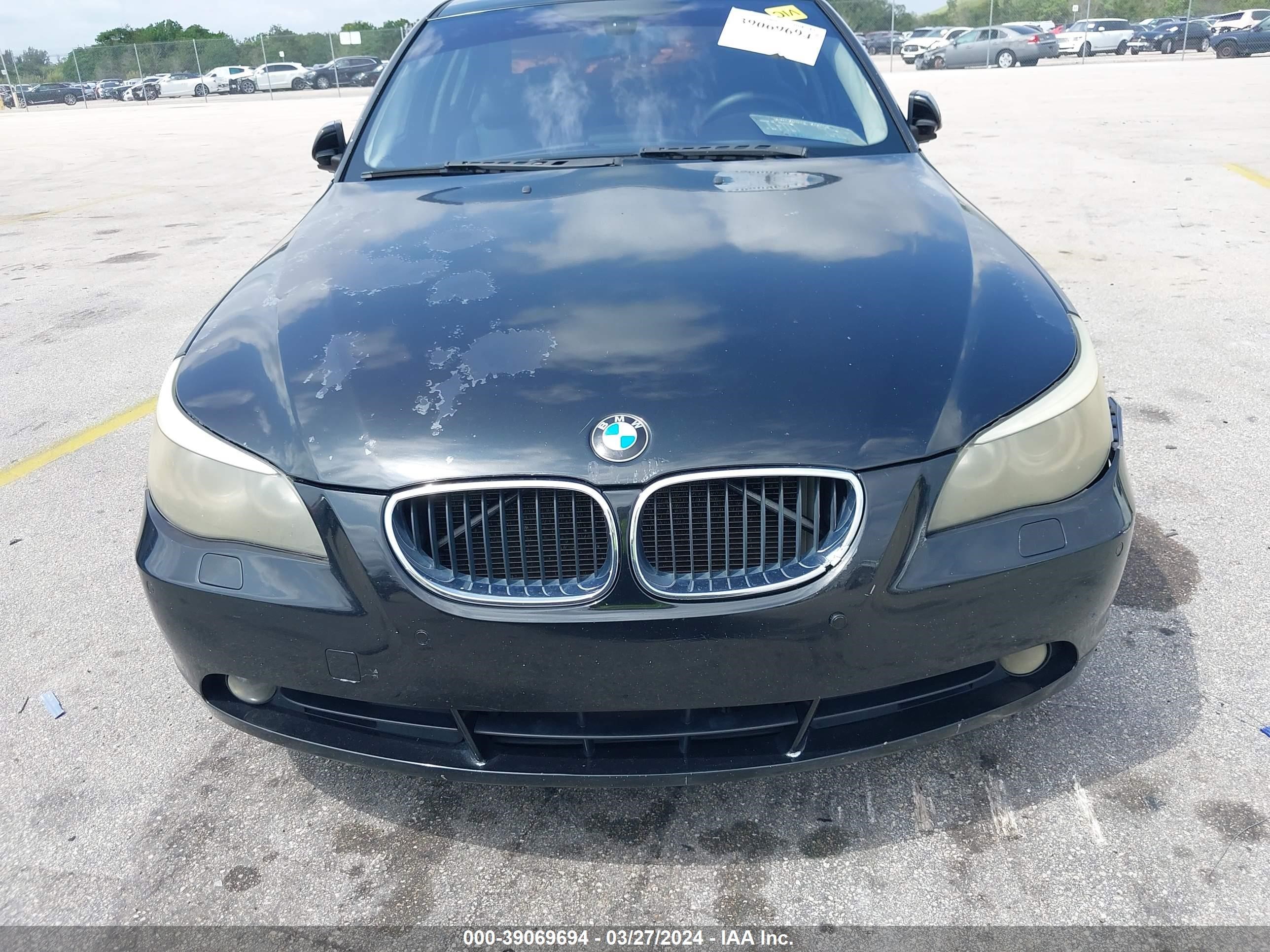 Photo 5 VIN: WBANF735X6CG67119 - BMW 5ER 