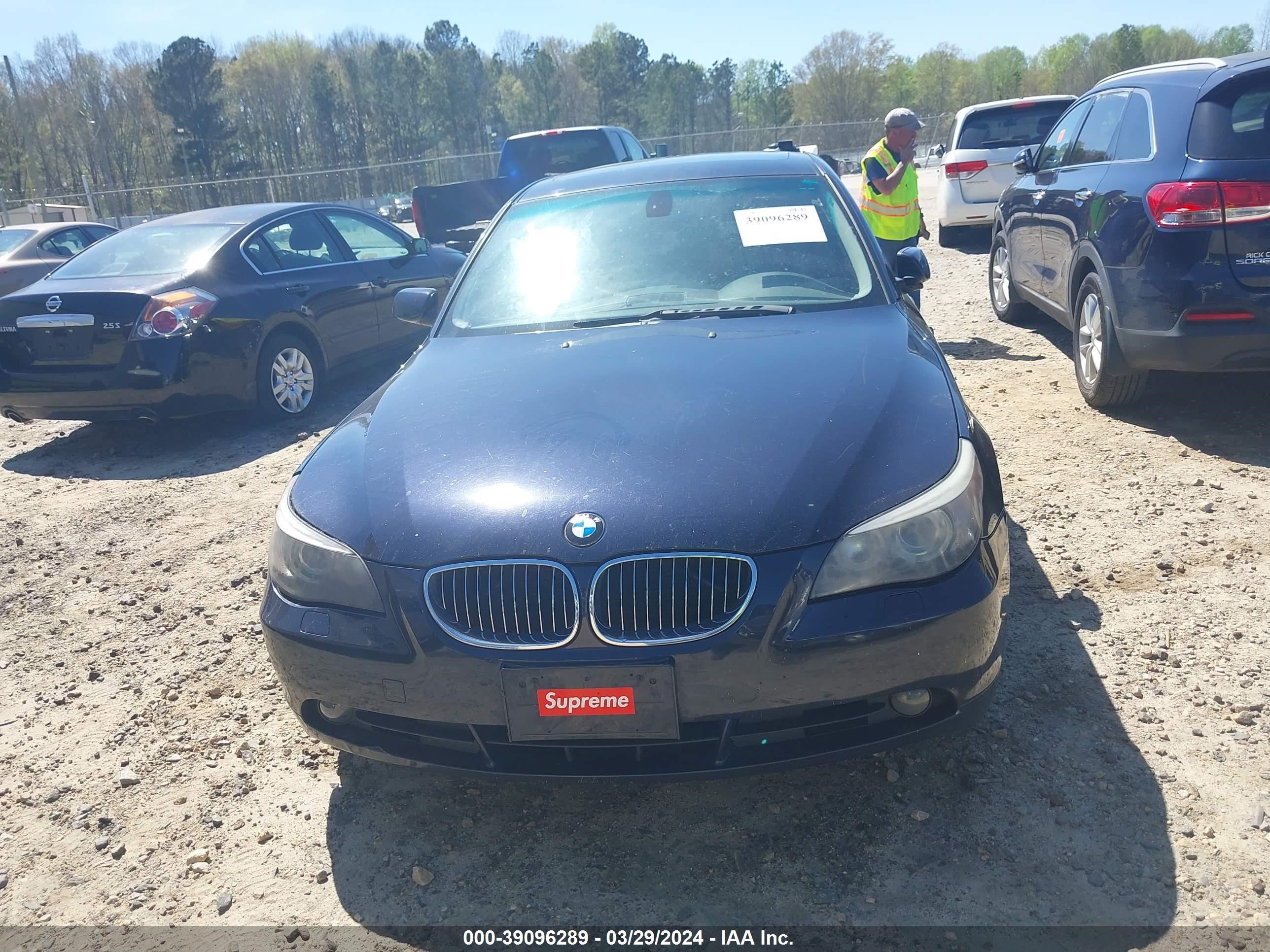 Photo 10 VIN: WBANF735X6CU20423 - BMW 5ER 