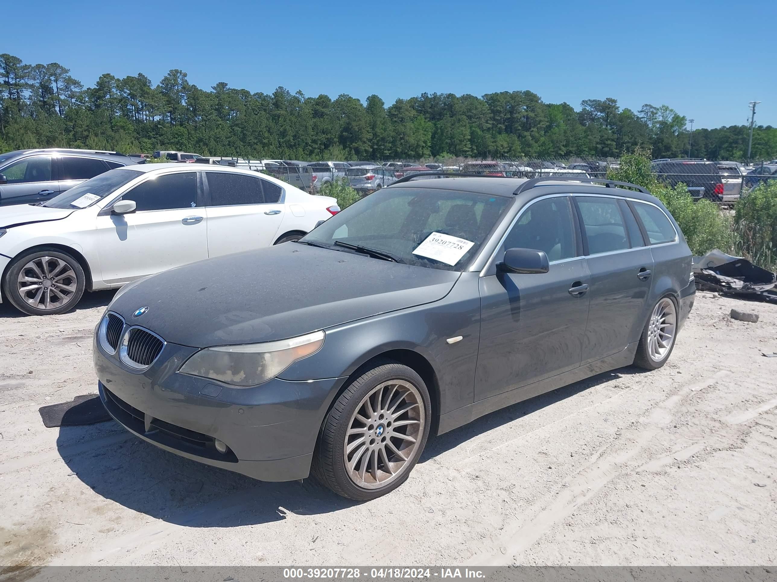 Photo 1 VIN: WBANN73556CN02983 - BMW 5ER 