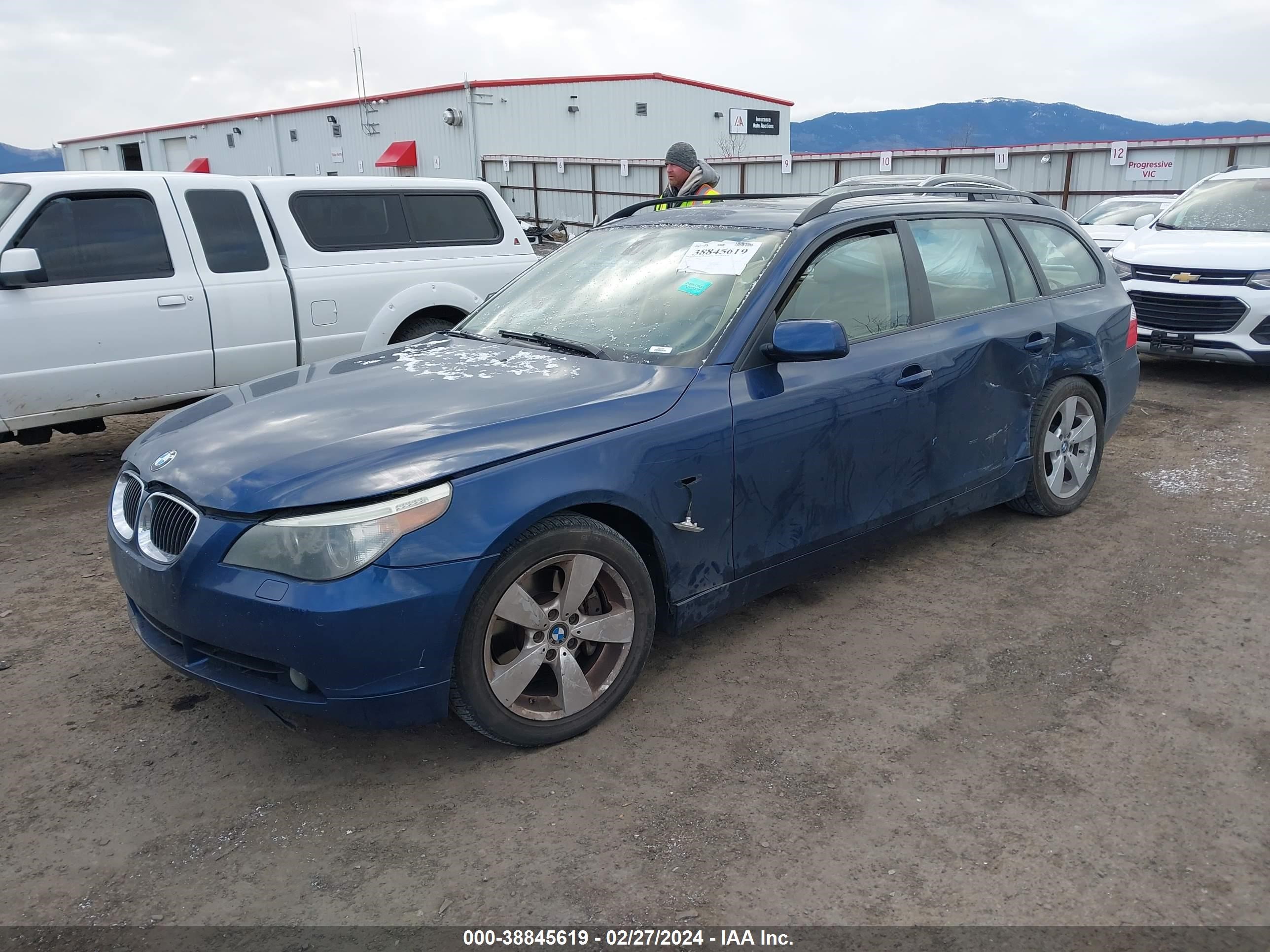 Photo 1 VIN: WBANN73567CN04534 - BMW 5ER 