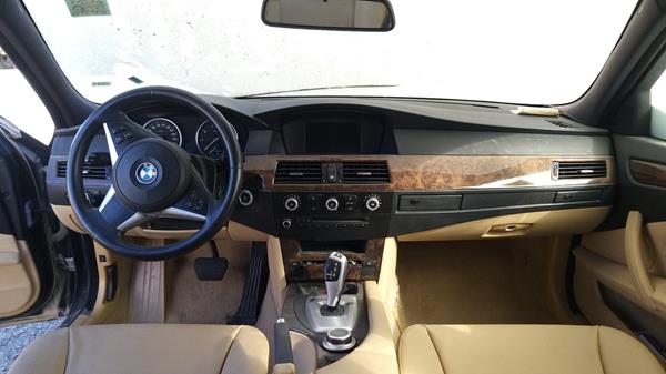 Photo 14 VIN: WBANU11098CW41332 - BMW 523I 