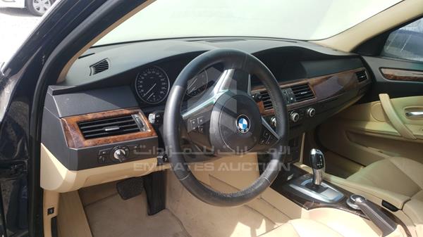 Photo 9 VIN: WBANU51009C007058 - BMW 525I 