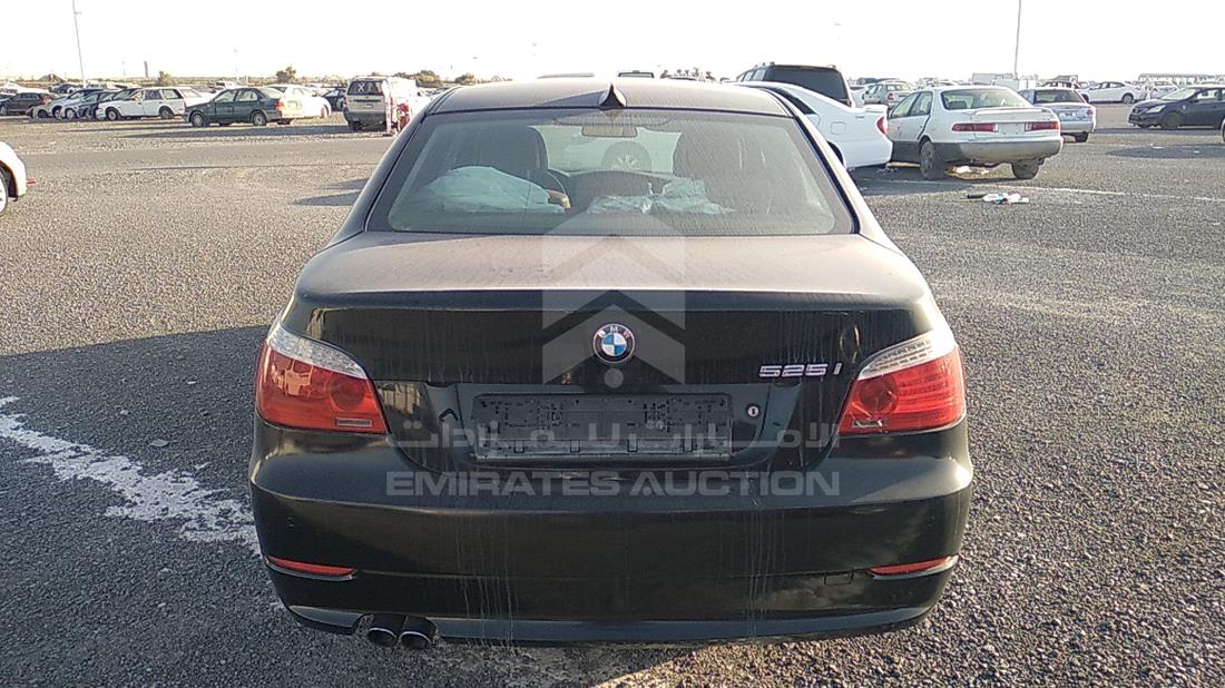 Photo 10 VIN: WBANU51039C010164 - BMW 525I 