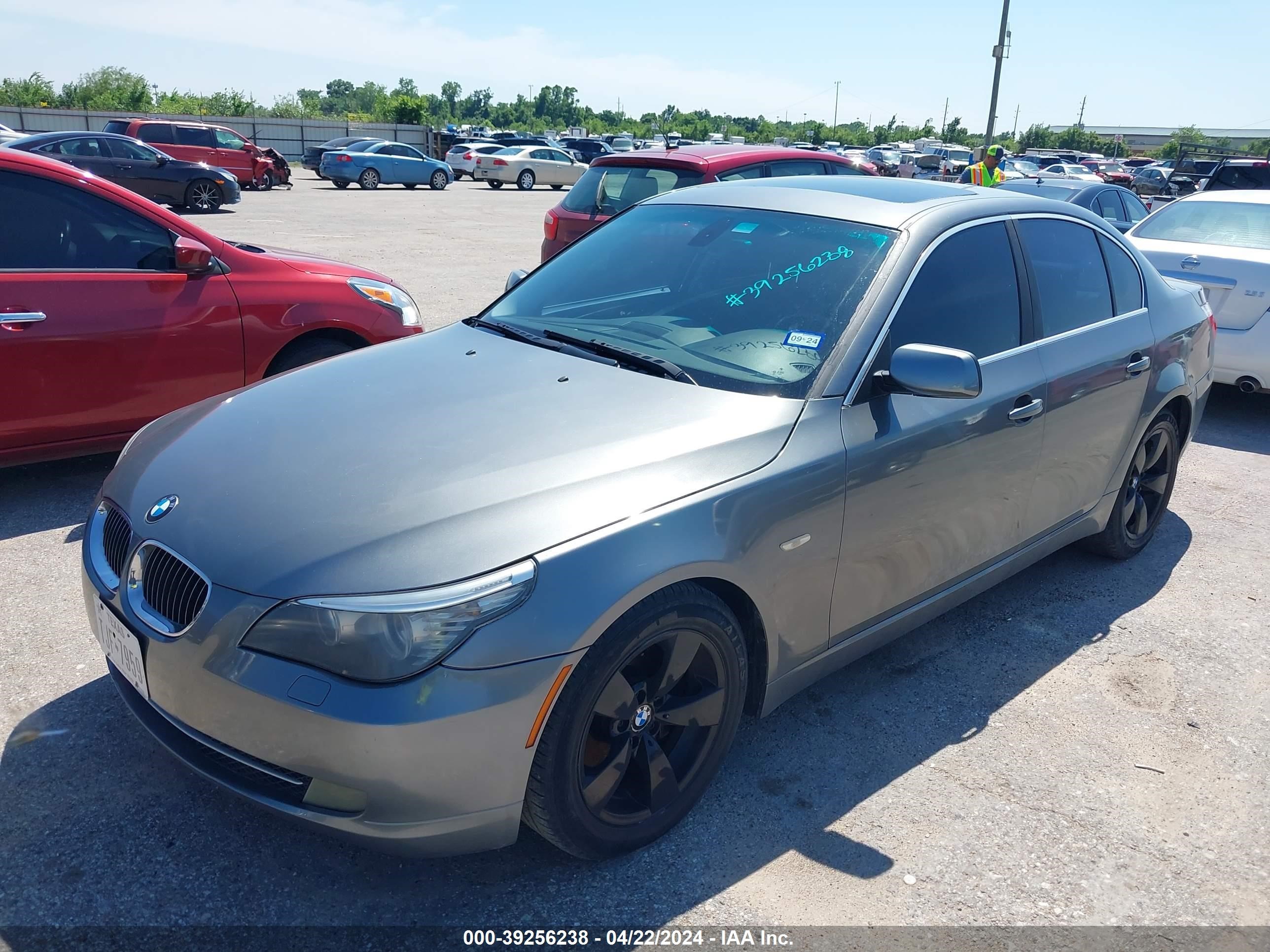 Photo 1 VIN: WBANU53508CT01647 - BMW 5ER 