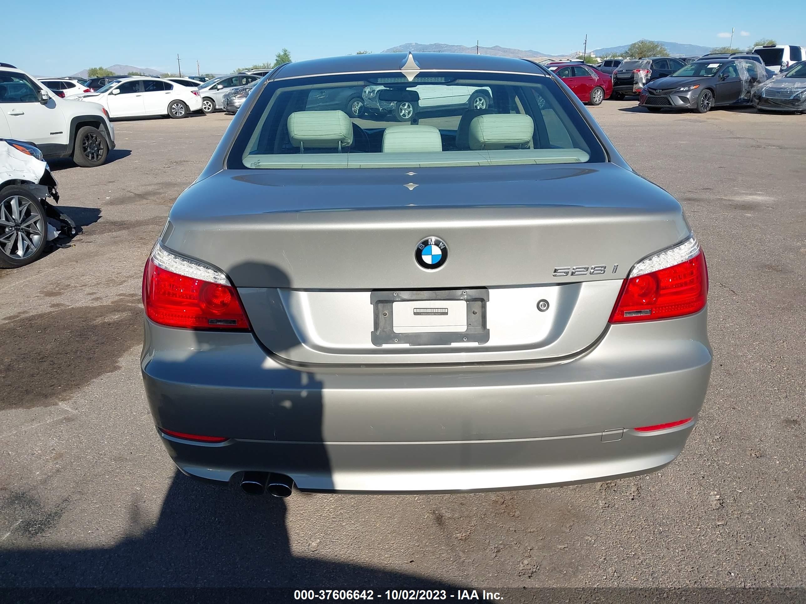 Photo 15 VIN: WBANU53508CT05777 - BMW 5ER 