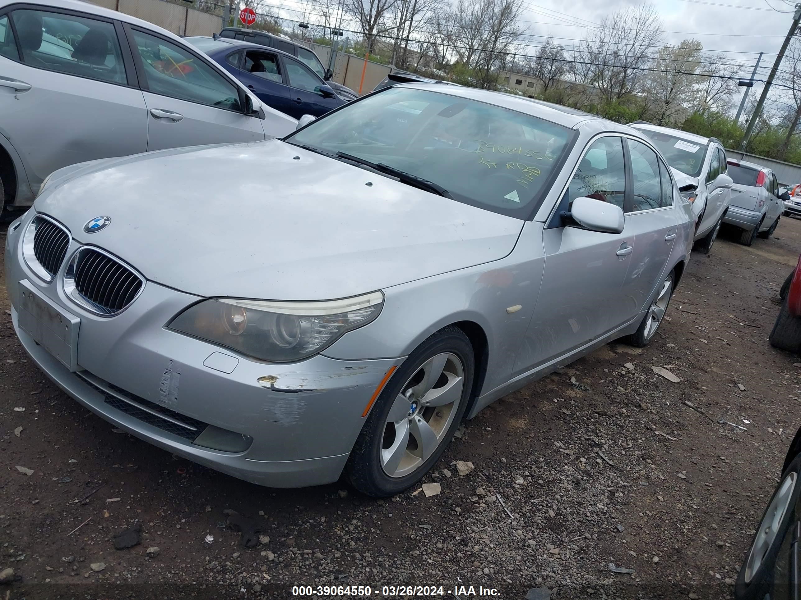 Photo 1 VIN: WBANU53528C110070 - BMW 5ER 