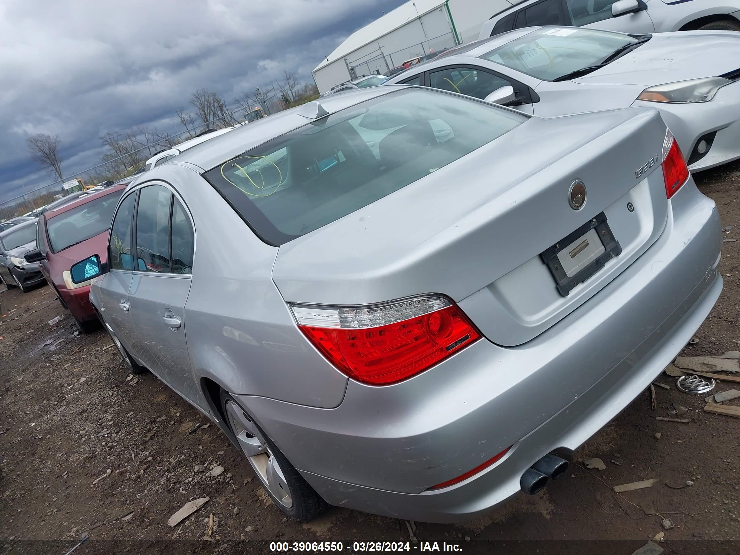 Photo 2 VIN: WBANU53528C110070 - BMW 5ER 