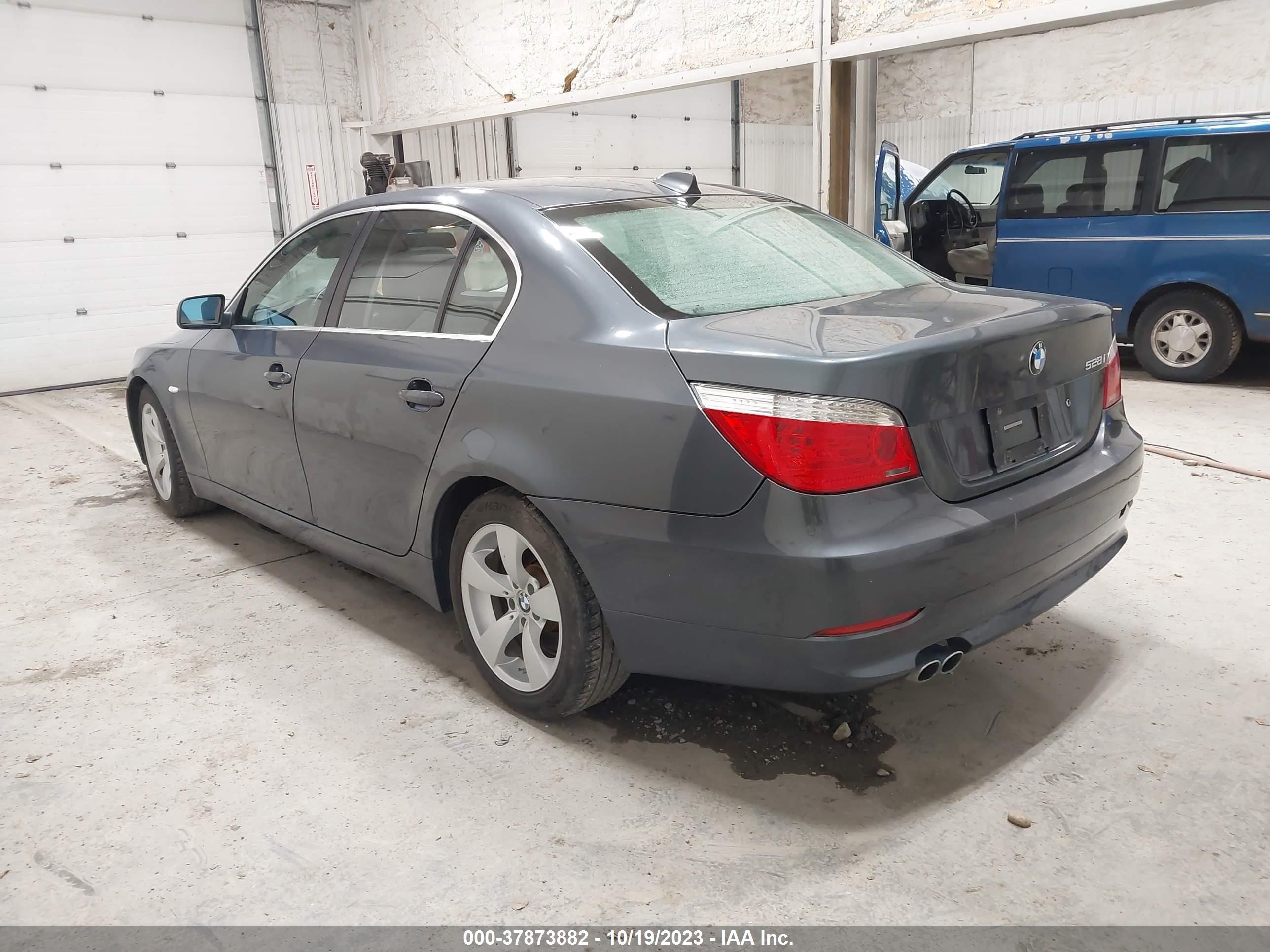 Photo 2 VIN: WBANU53528C111476 - BMW 5ER 