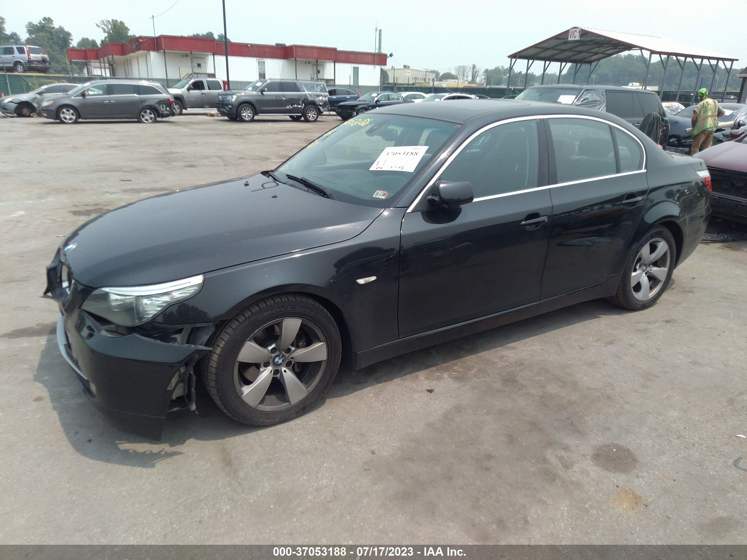 Photo 1 VIN: WBANU53548C112192 - BMW 5ER 