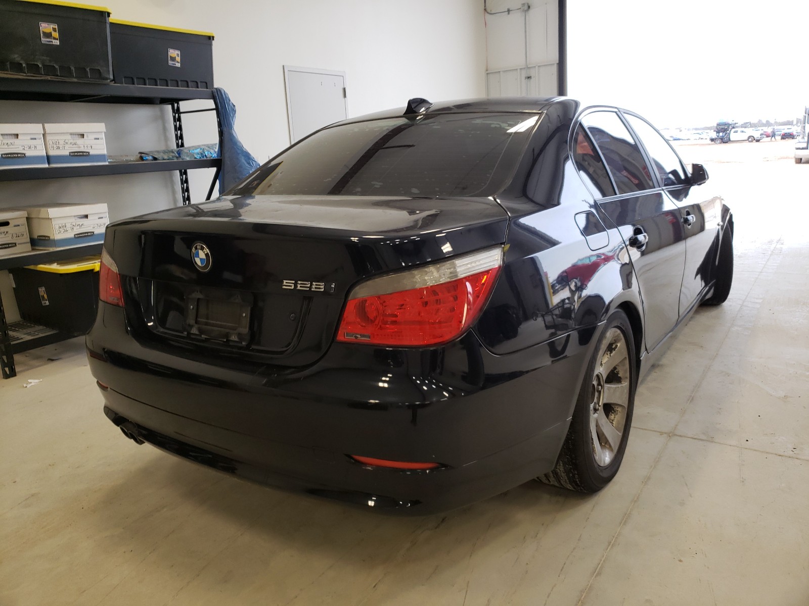 Photo 3 VIN: WBANU53558CT00915 - BMW 528 I 