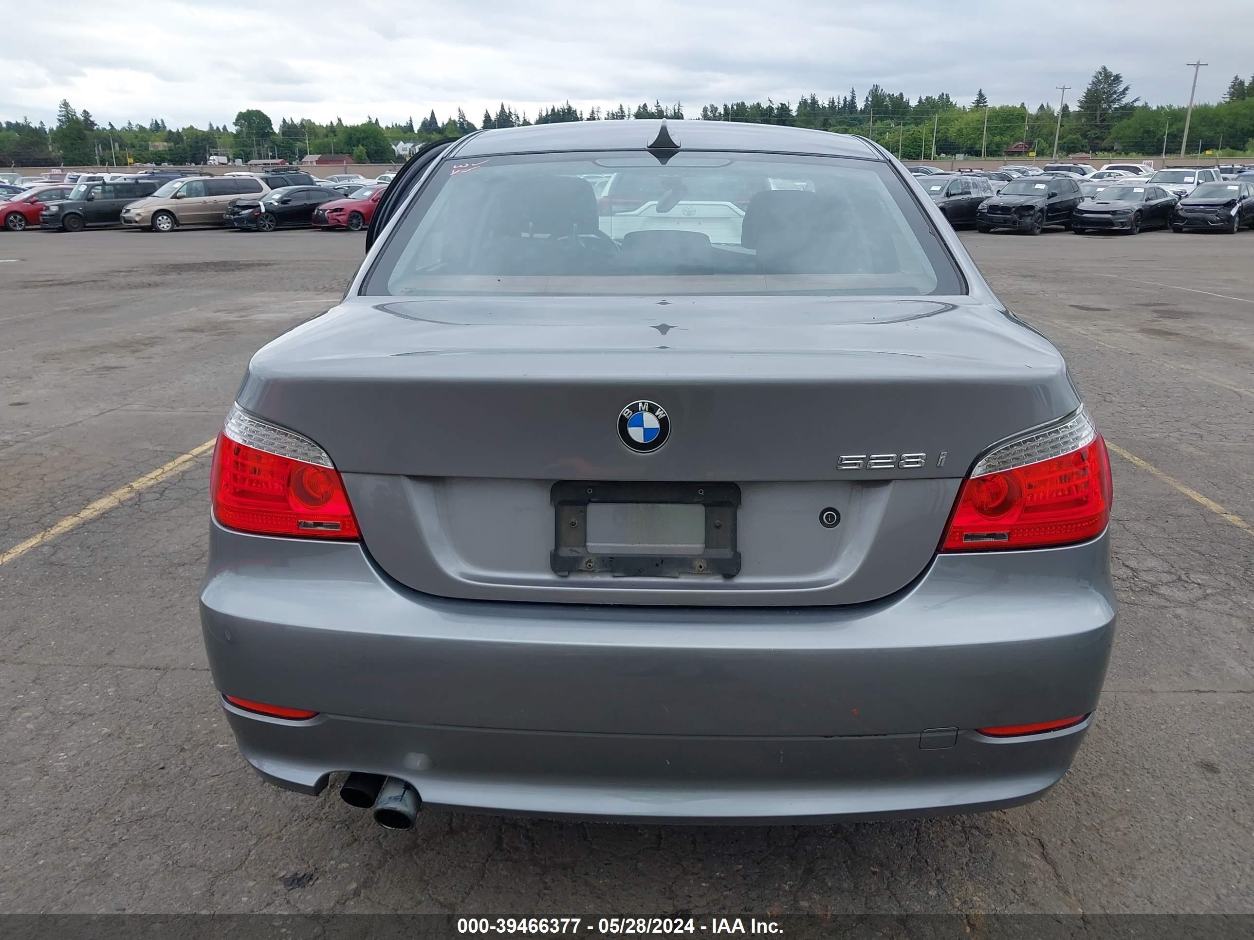 Photo 16 VIN: WBANU53569C119419 - BMW 5ER 