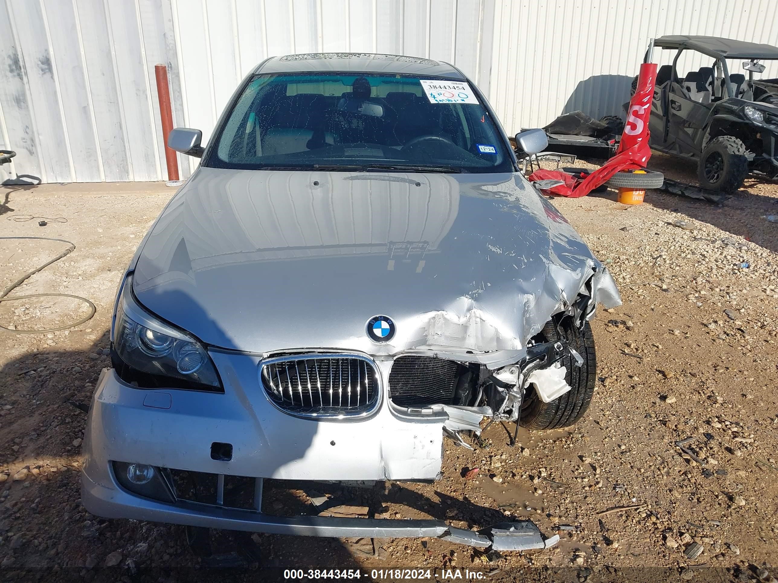 Photo 11 VIN: WBANU53569C121901 - BMW 5ER 