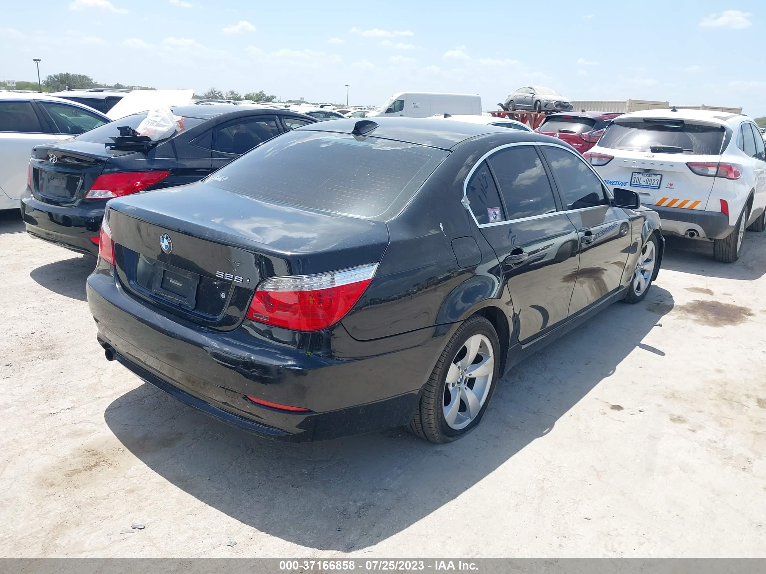 Photo 3 VIN: WBANU53578CT00947 - BMW 5ER 