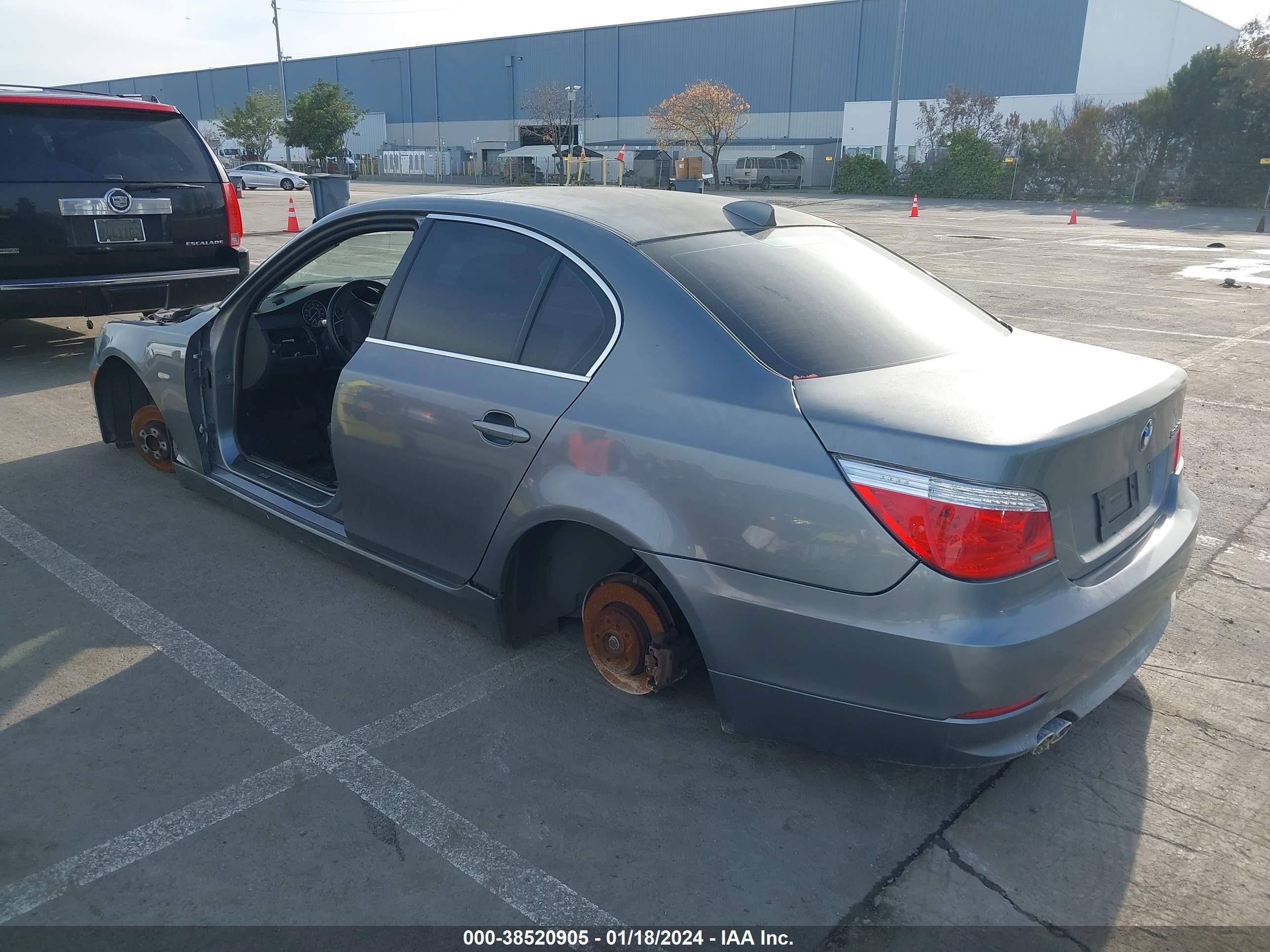 Photo 2 VIN: WBANU53578CT12743 - BMW 5ER 