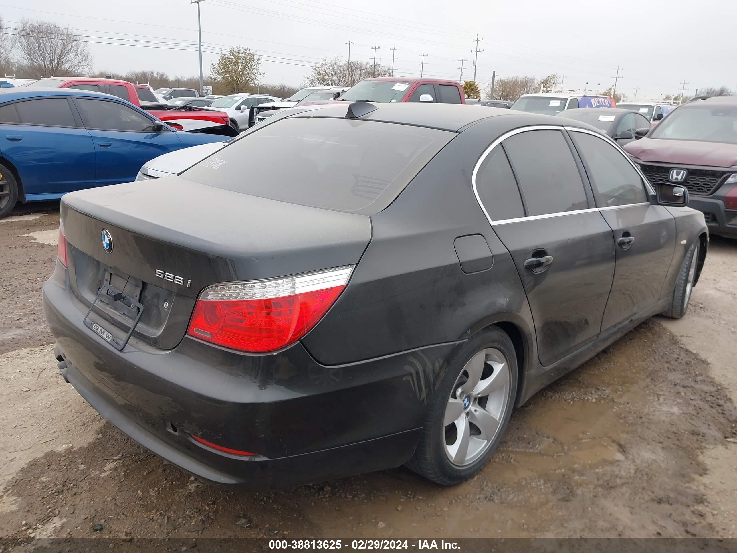 Photo 3 VIN: WBANU53588CT07583 - BMW 5ER 