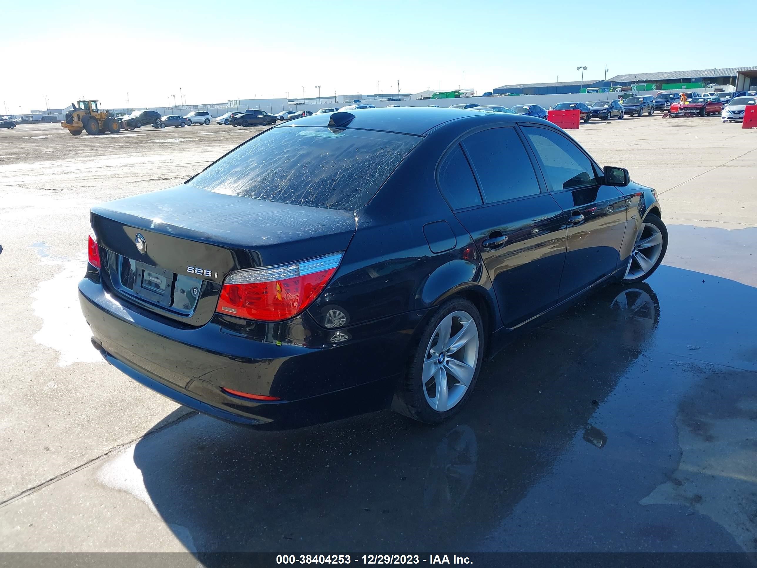 Photo 3 VIN: WBANU53588CT10905 - BMW 5ER 