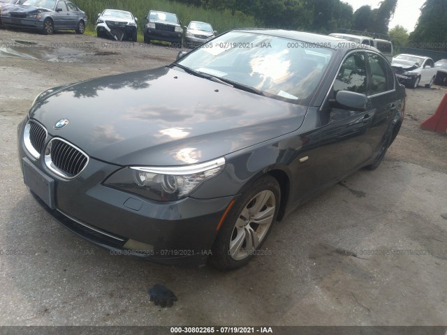 Photo 1 VIN: WBANU5C50AC125687 - BMW 5 