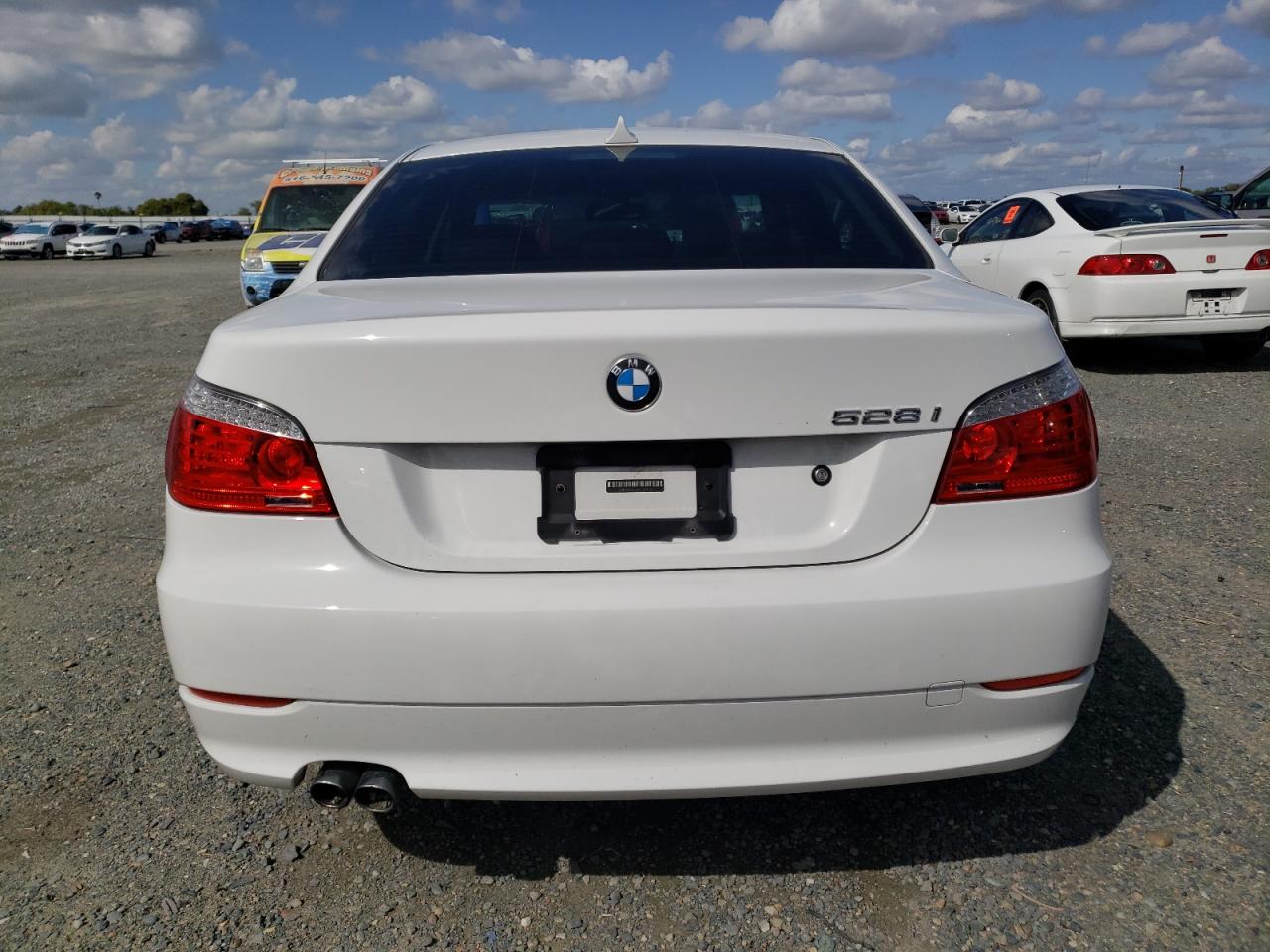 Photo 5 VIN: WBANU5C50AC129478 - BMW 5ER 