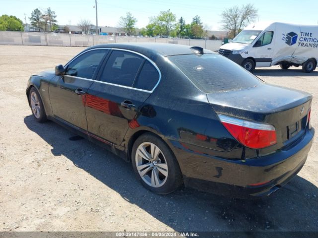 Photo 2 VIN: WBANU5C53AC460930 - BMW 528I 