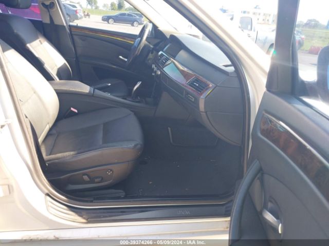 Photo 4 VIN: WBANU5C54AC365289 - BMW 528I 