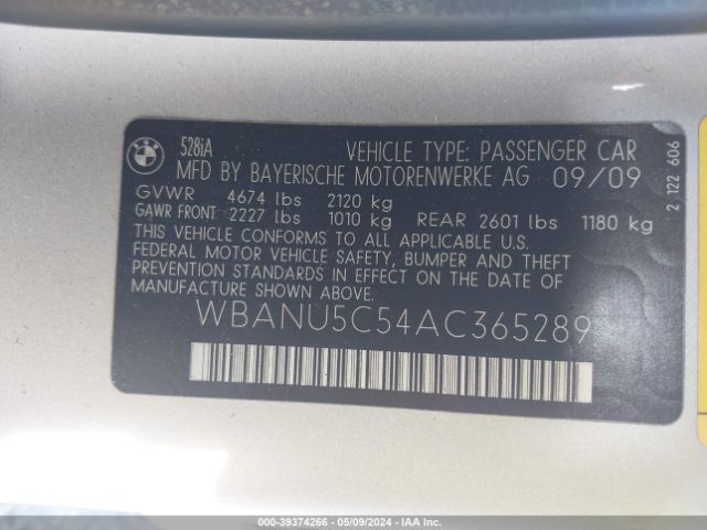 Photo 8 VIN: WBANU5C54AC365289 - BMW 528I 