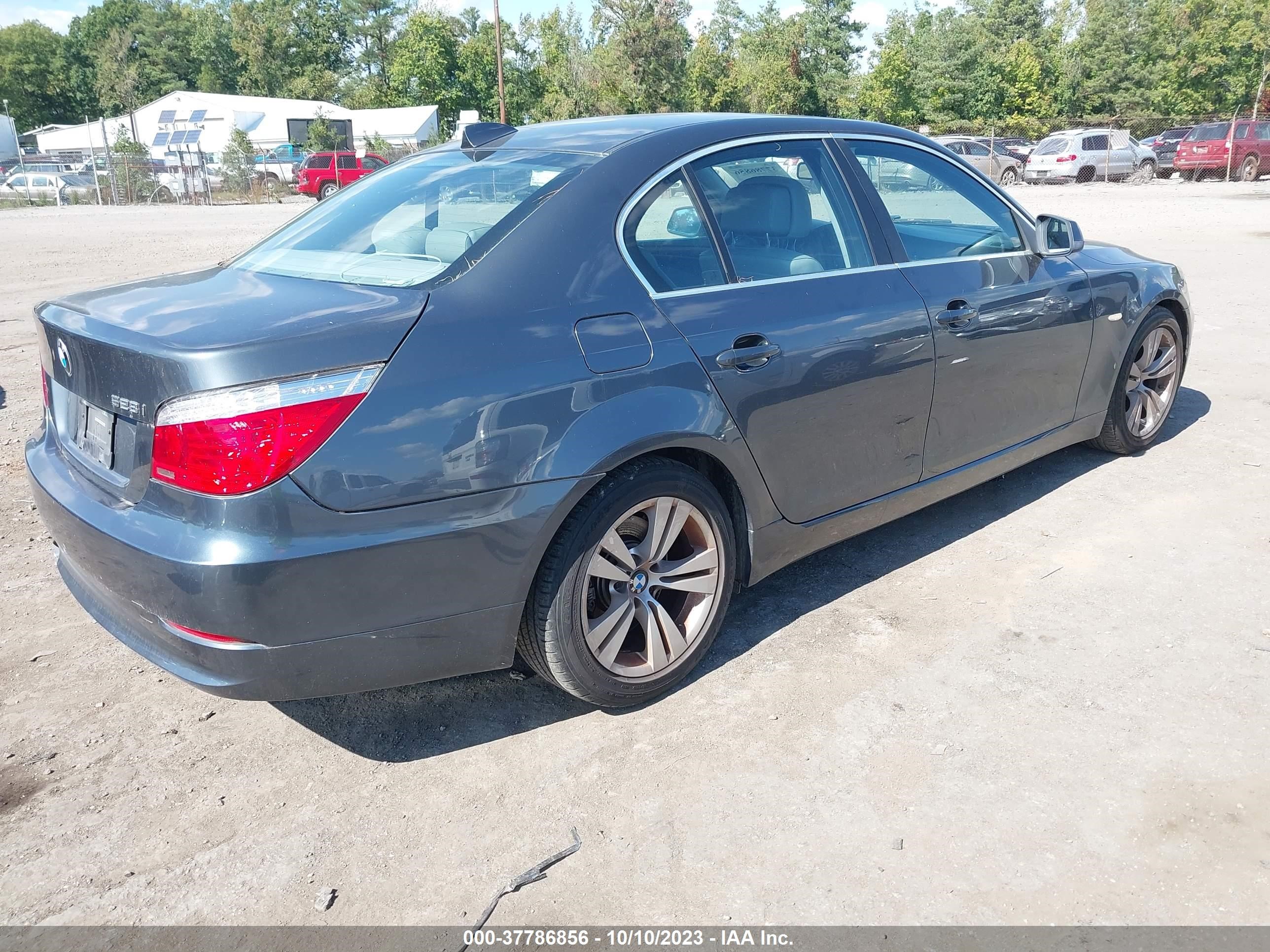 Photo 4 VIN: WBANU5C54AC366118 - BMW 5ER 