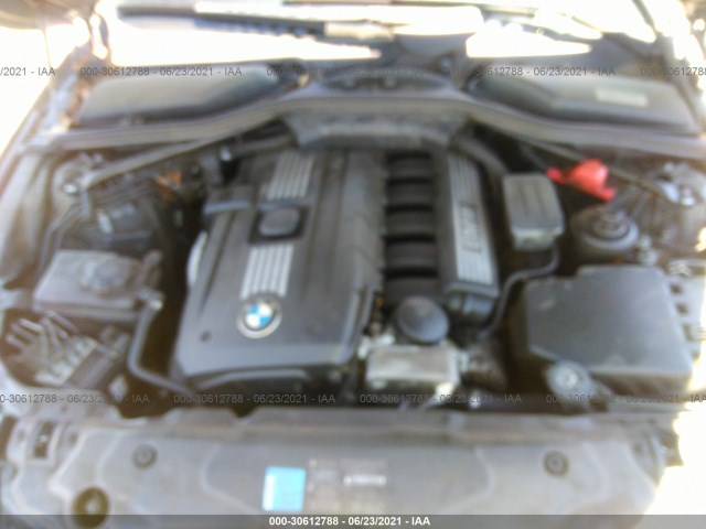 Photo 9 VIN: WBANU5C57AC365674 - BMW 5 