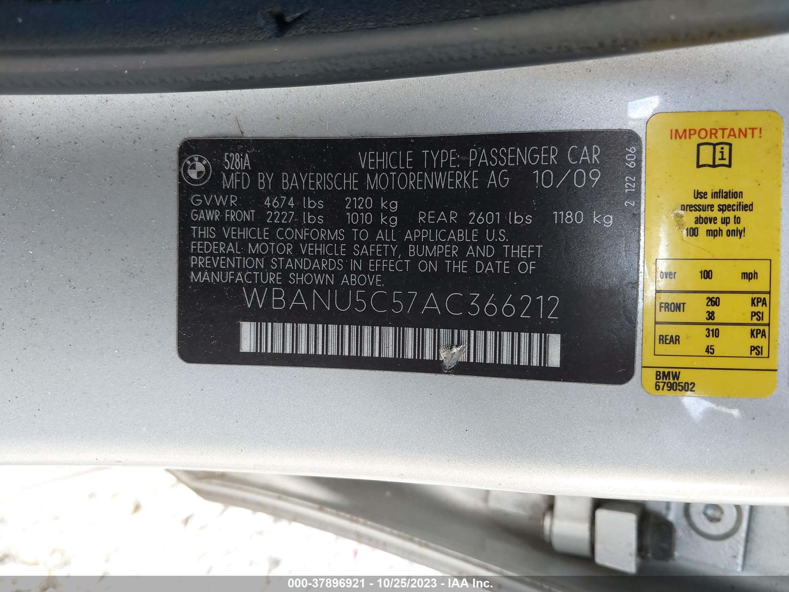 Photo 8 VIN: WBANU5C57AC366212 - BMW 5ER 