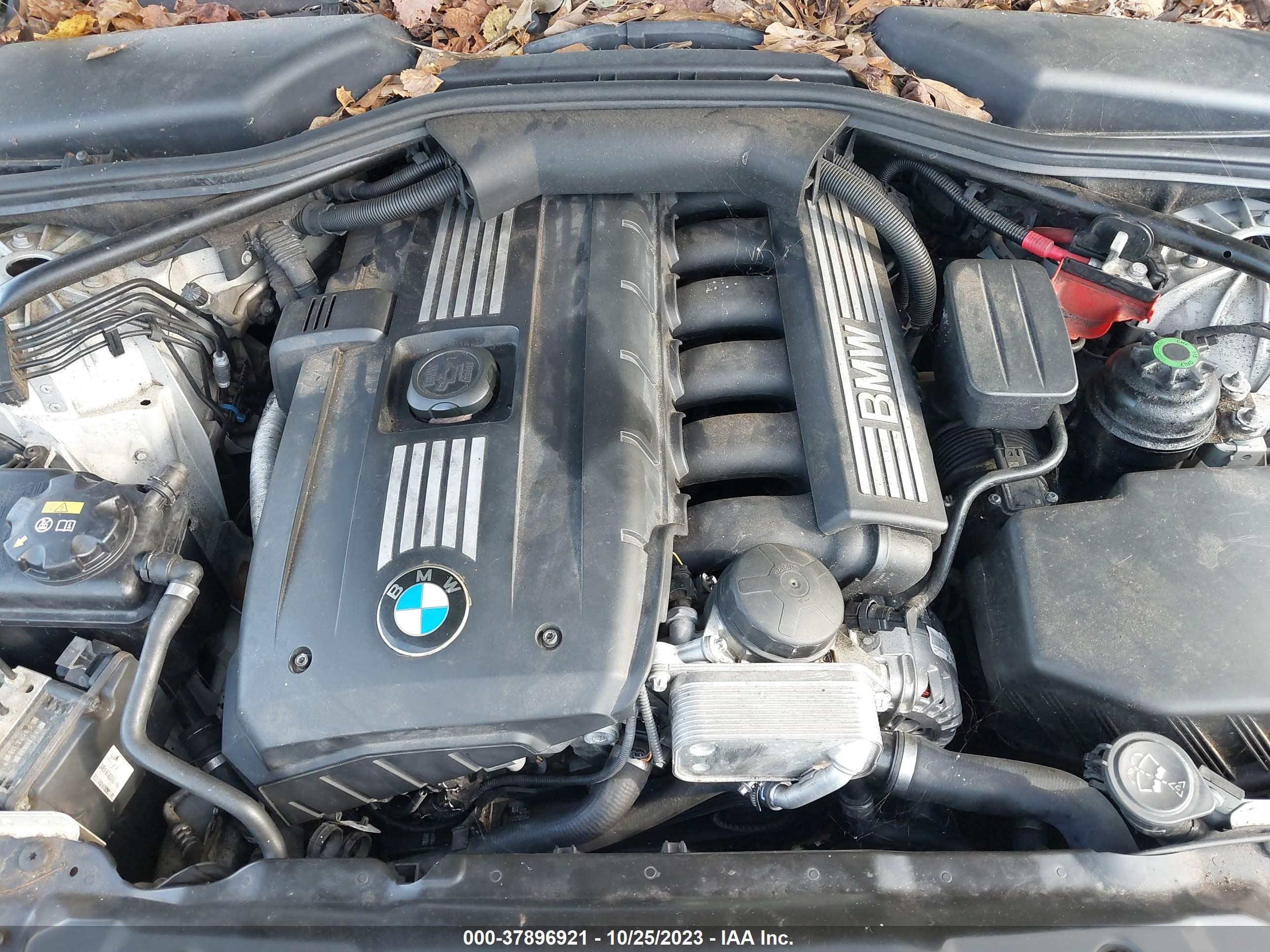 Photo 9 VIN: WBANU5C57AC366212 - BMW 5ER 