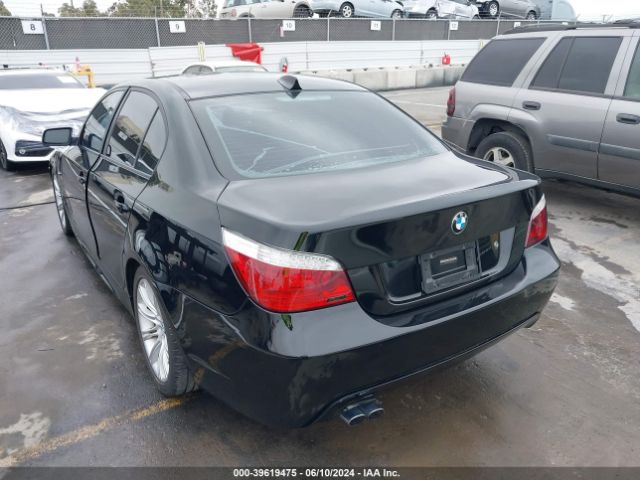 Photo 2 VIN: WBANU5C5XAC128807 - BMW 528I 