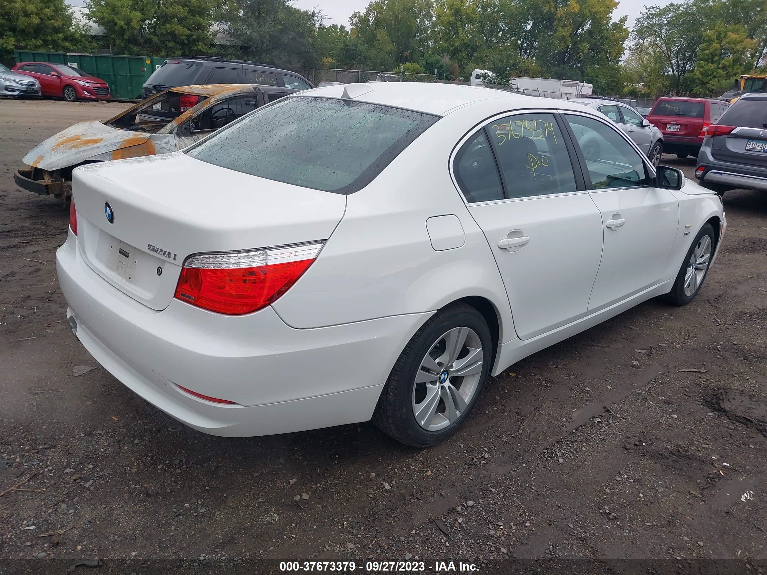 Photo 3 VIN: WBANV13509C155032 - BMW 5 SERIES 