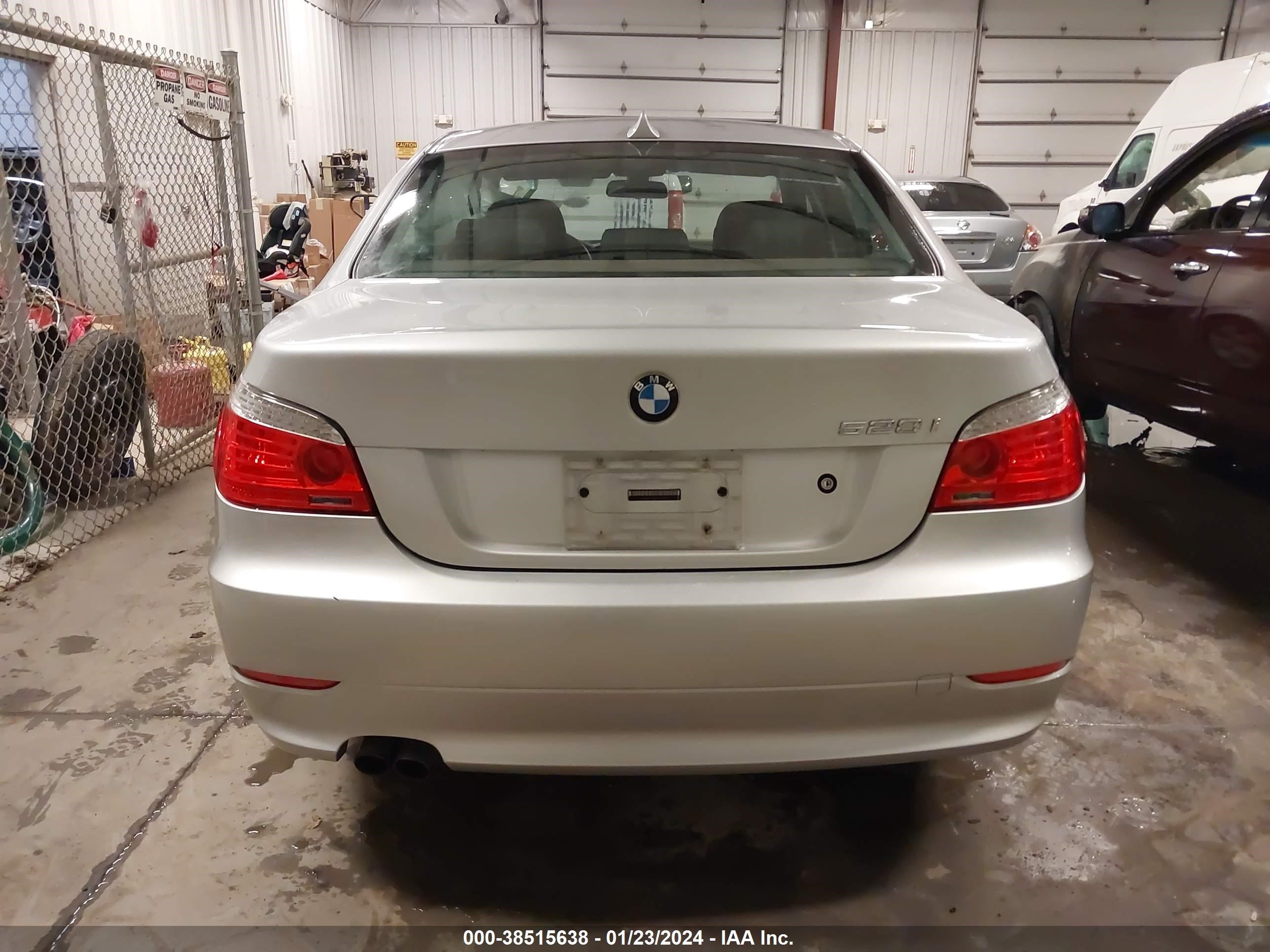 Photo 16 VIN: WBANV13569C156072 - BMW 5ER 