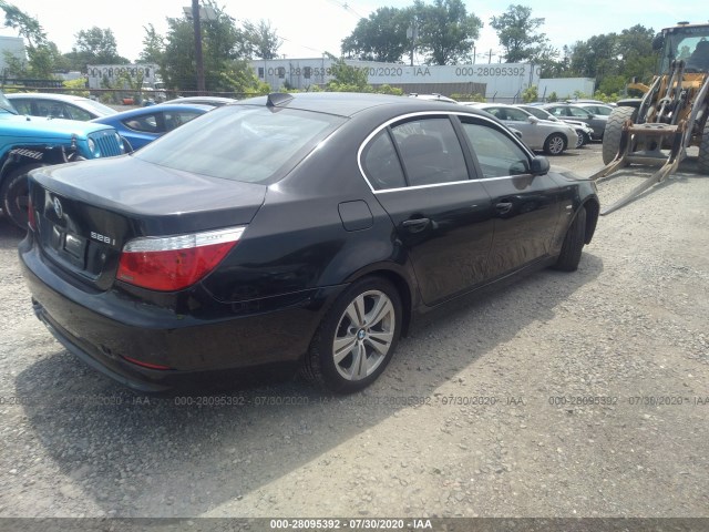 Photo 3 VIN: WBANV1C52AC158518 - BMW 5 