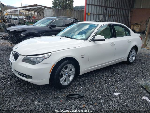 Photo 1 VIN: WBANV1C55AC442922 - BMW 528I 