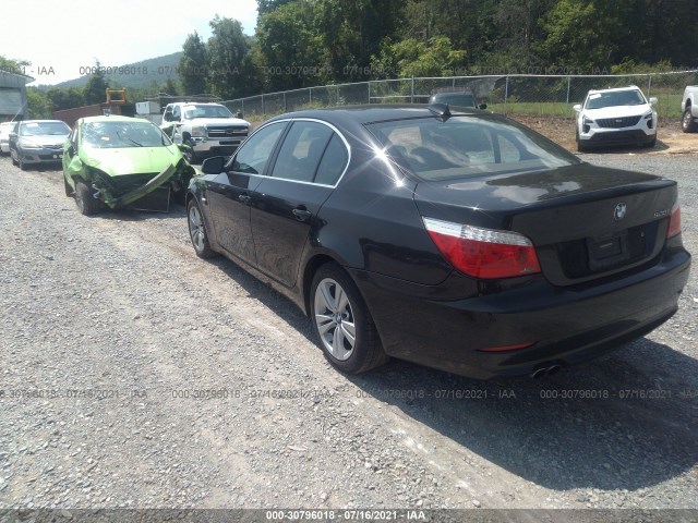 Photo 2 VIN: WBANV1C56AC445652 - BMW 5 