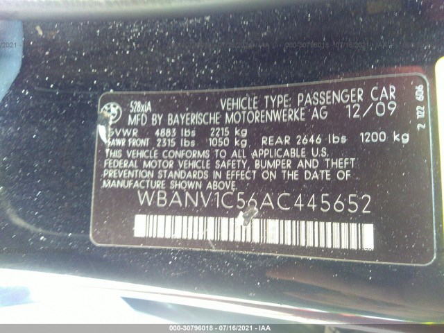 Photo 8 VIN: WBANV1C56AC445652 - BMW 5 